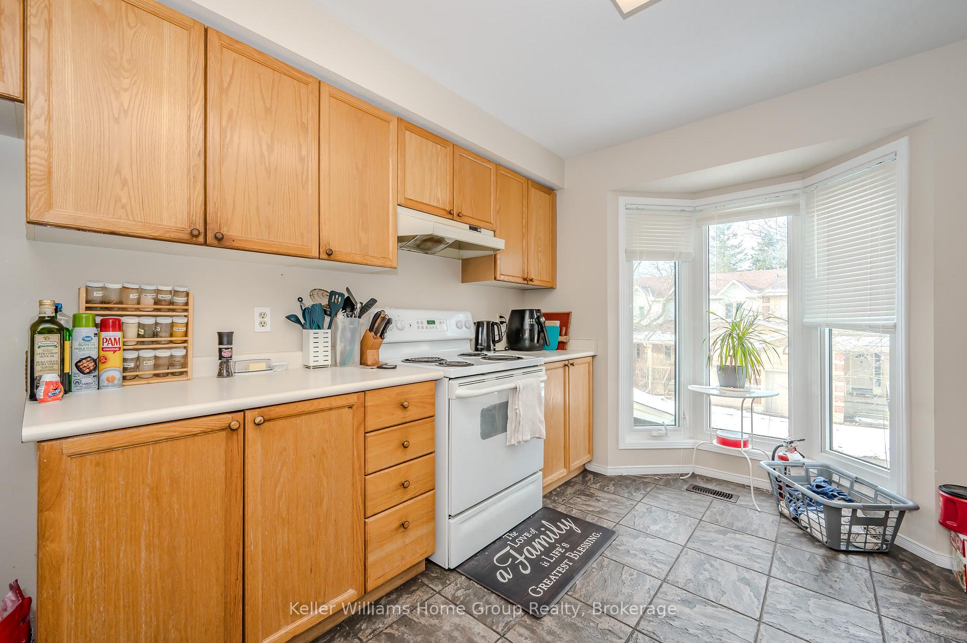 Photo 15 of Unit 75, 302 College Avenue W, Guelph, Dovercliffe Park/Old University — HOMEH
