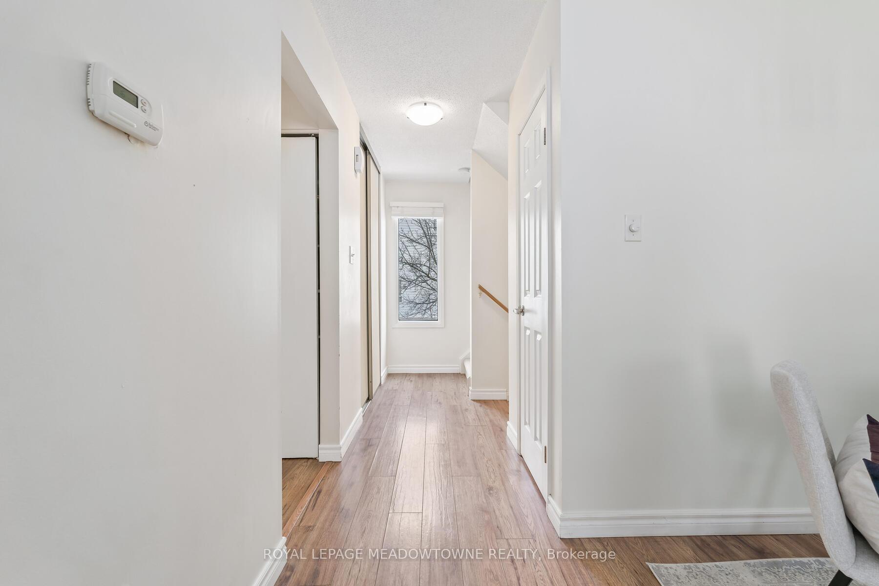 Photo 17 of 16 Lynden Circle, Halton Hills, Georgetown — HOMEH