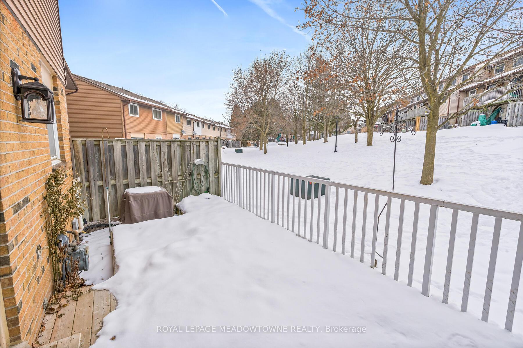 Photo 26 of 16 Lynden Circle, Halton Hills, Georgetown — HOMEH