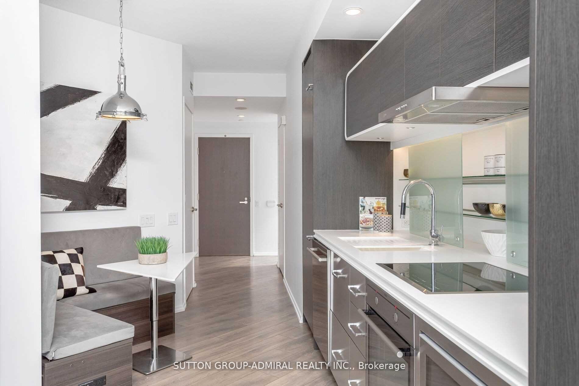 Photo 5 of Unit 4609, 45 Charles Street E, Toronto, Church-Yonge Corridor — HOMEH