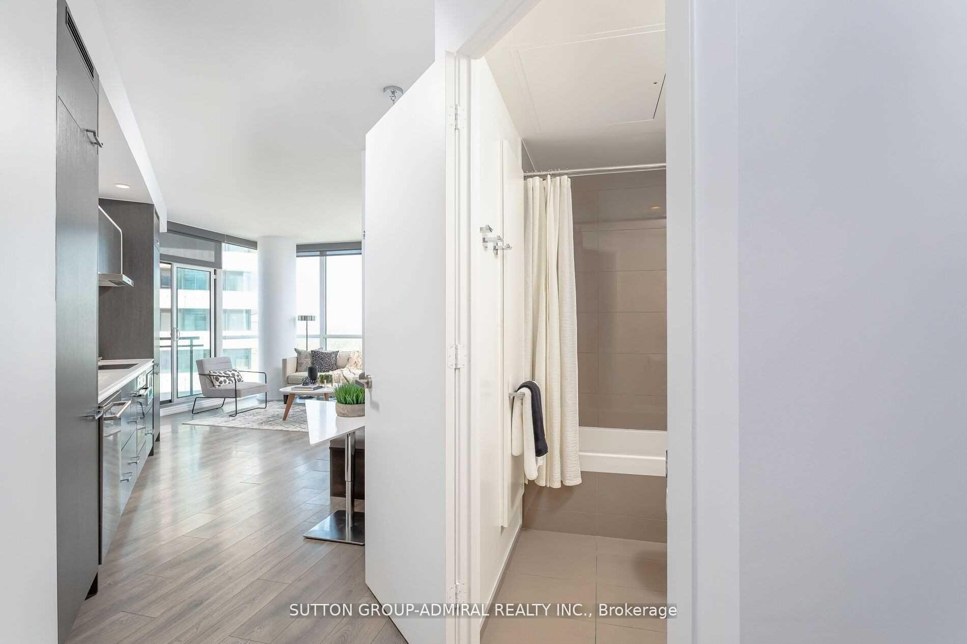 Photo 9 of Unit 4609, 45 Charles Street E, Toronto, Church-Yonge Corridor — HOMEH