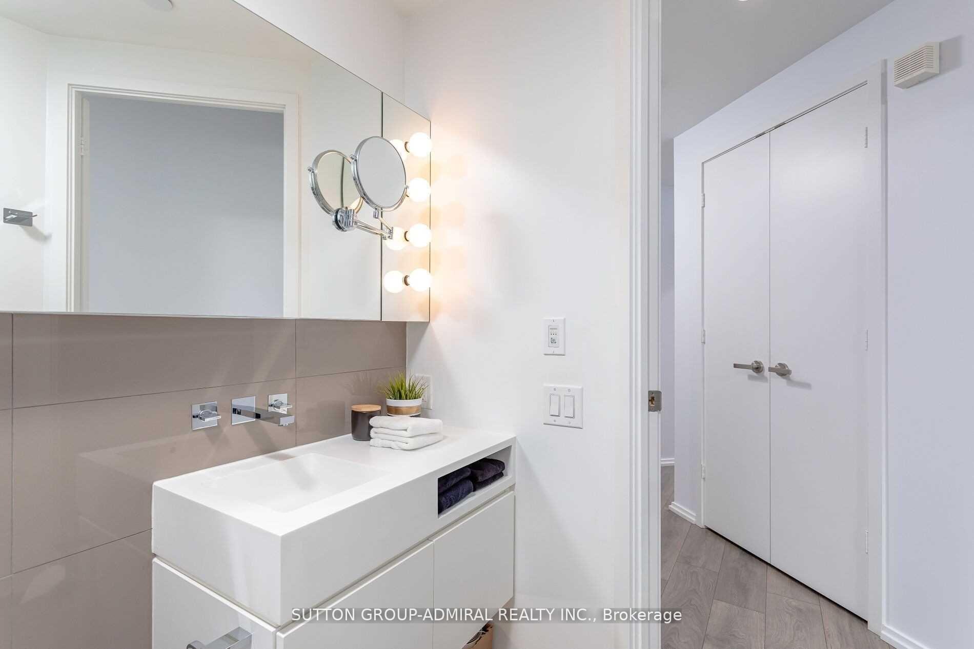 Photo 20 of Unit 4609, 45 Charles Street E, Toronto, Church-Yonge Corridor — HOMEH