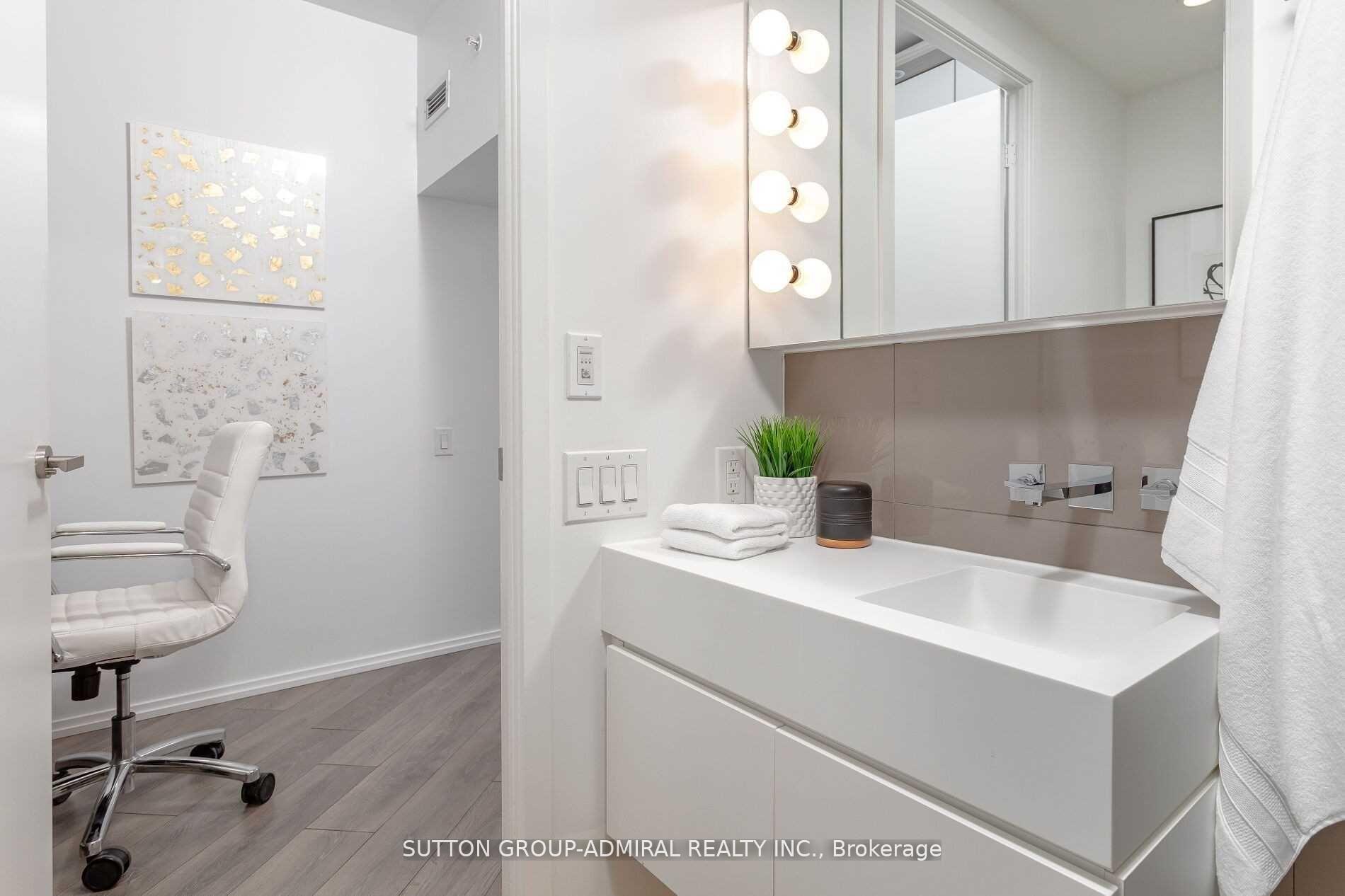 Photo 16 of Unit 4609, 45 Charles Street E, Toronto, Church-Yonge Corridor — HOMEH