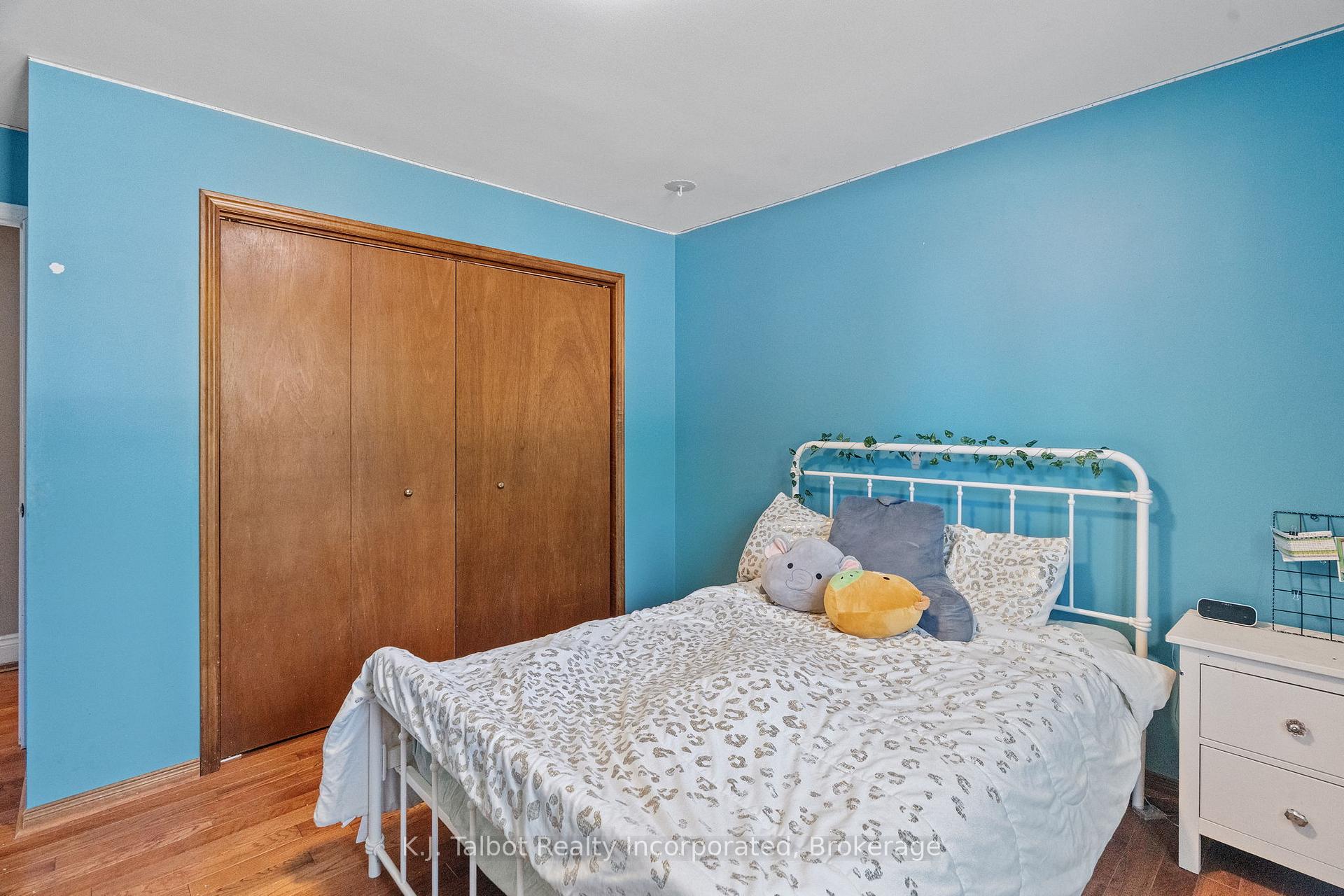 Photo 22 of 47 Suncoast Drive W, Goderich, Goderich (Town) — HOMEH