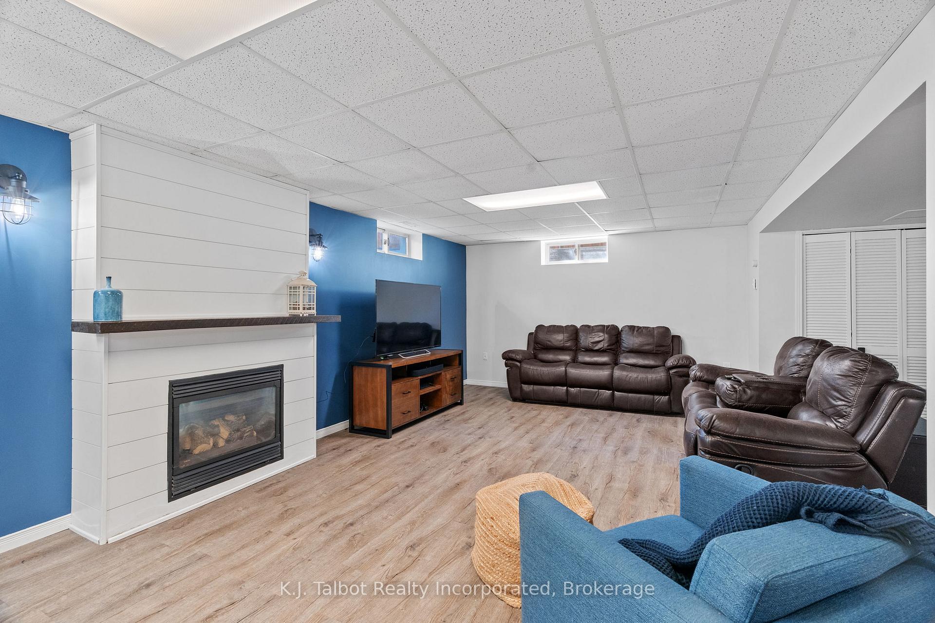 Photo 27 of 47 Suncoast Drive W, Goderich, Goderich (Town) — HOMEH