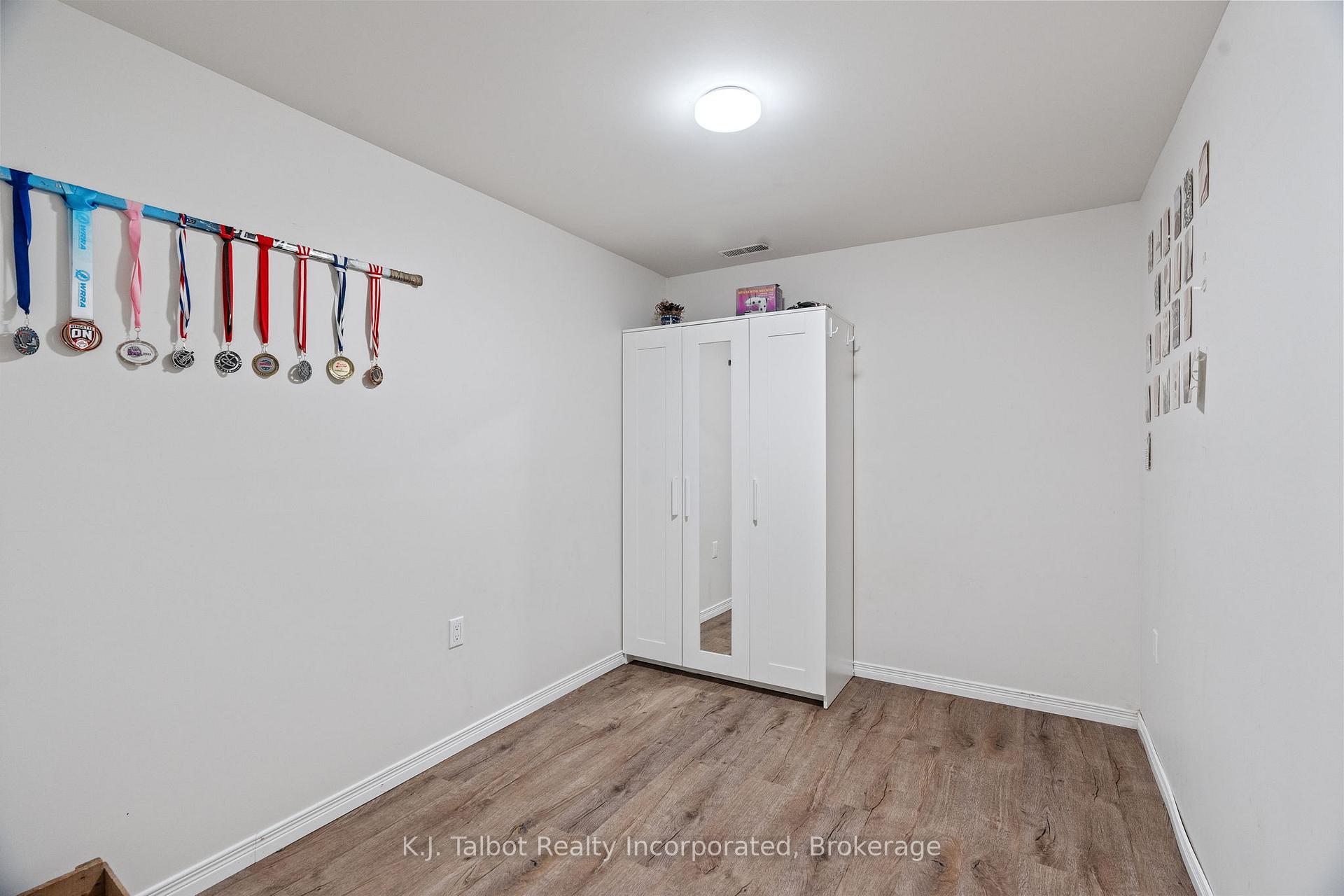 Photo 28 of 47 Suncoast Drive W, Goderich, Goderich (Town) — HOMEH