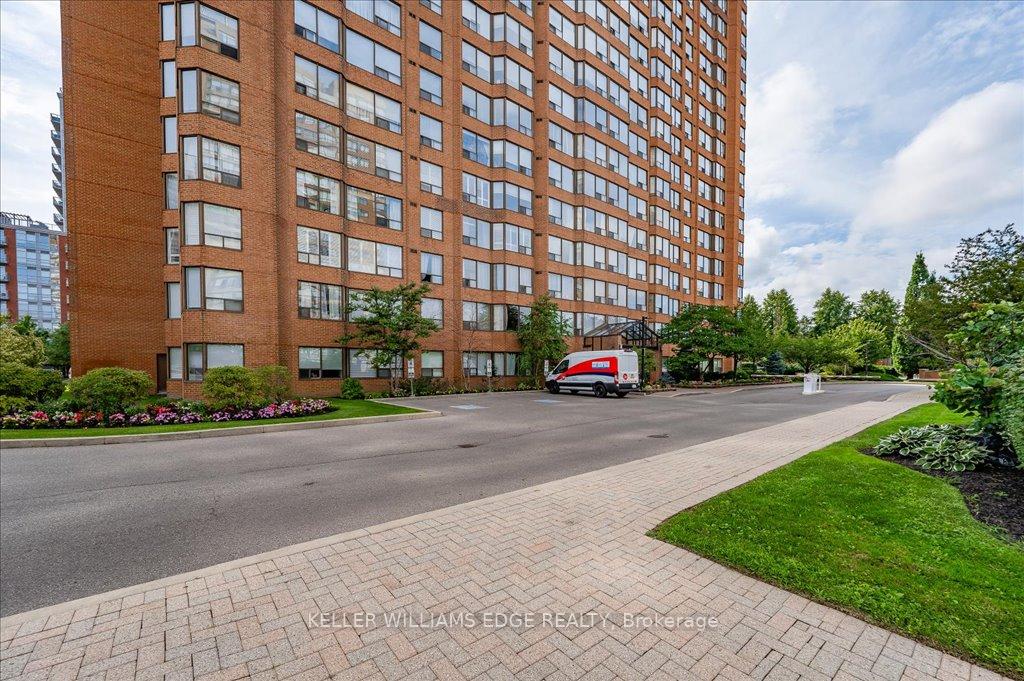 Photo 6 of Unit 1804, 1270 Maple Crossing Boulevard, Burlington, Brant — HOMEH