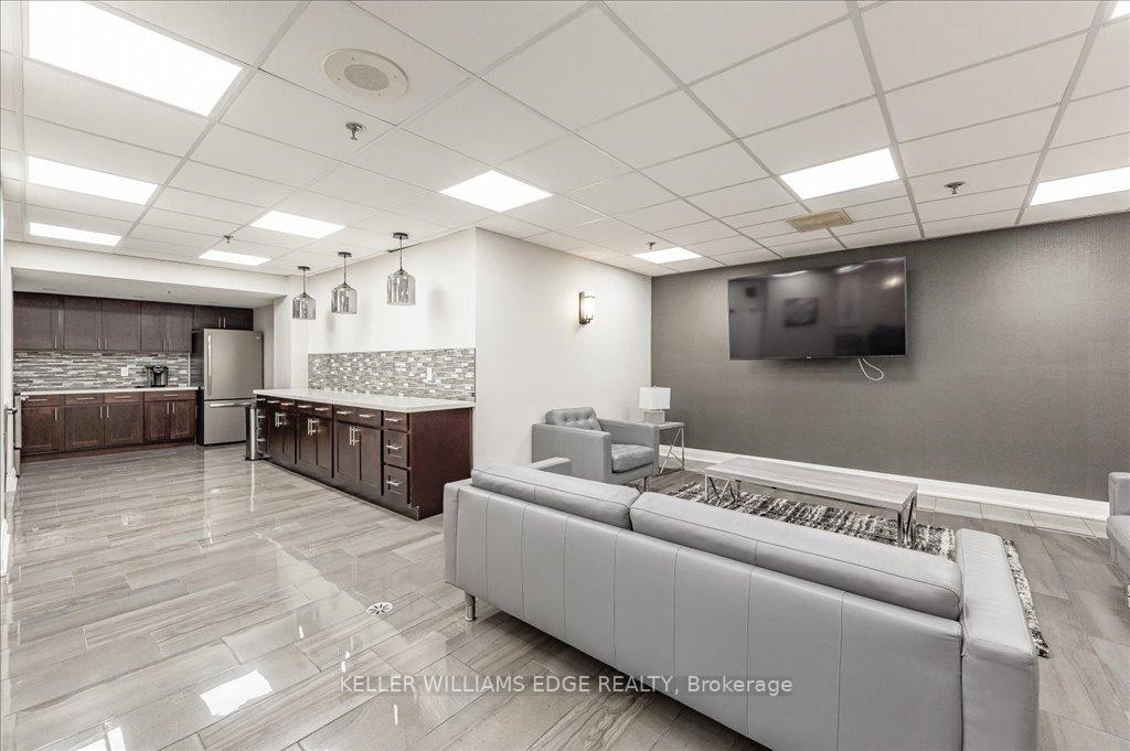 Photo 14 of Unit 1804, 1270 Maple Crossing Boulevard, Burlington, Brant — HOMEH