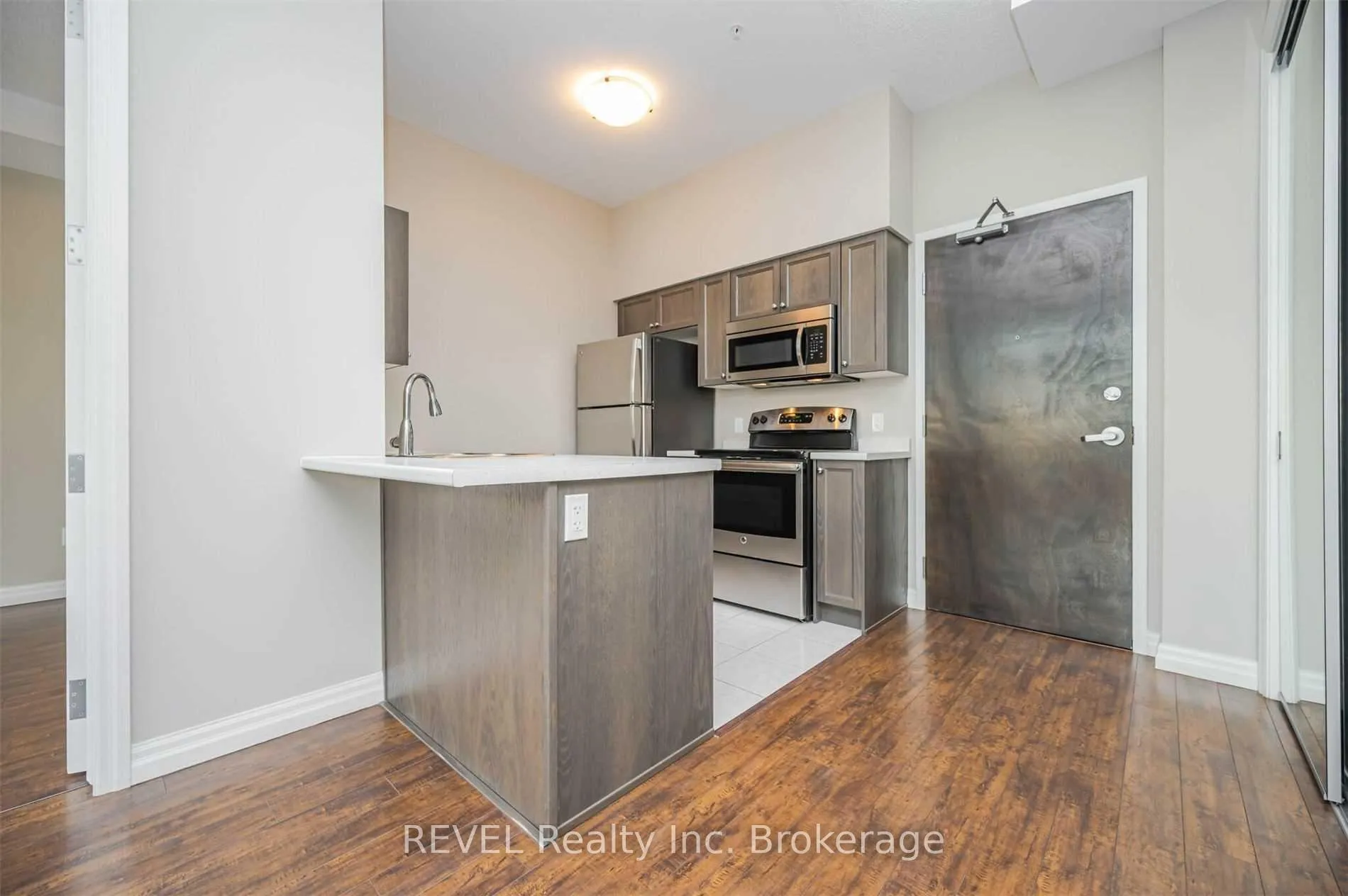 Photo 9 of Unit 907, 112 King Street E, Hamilton, Beasley — HOMEH
