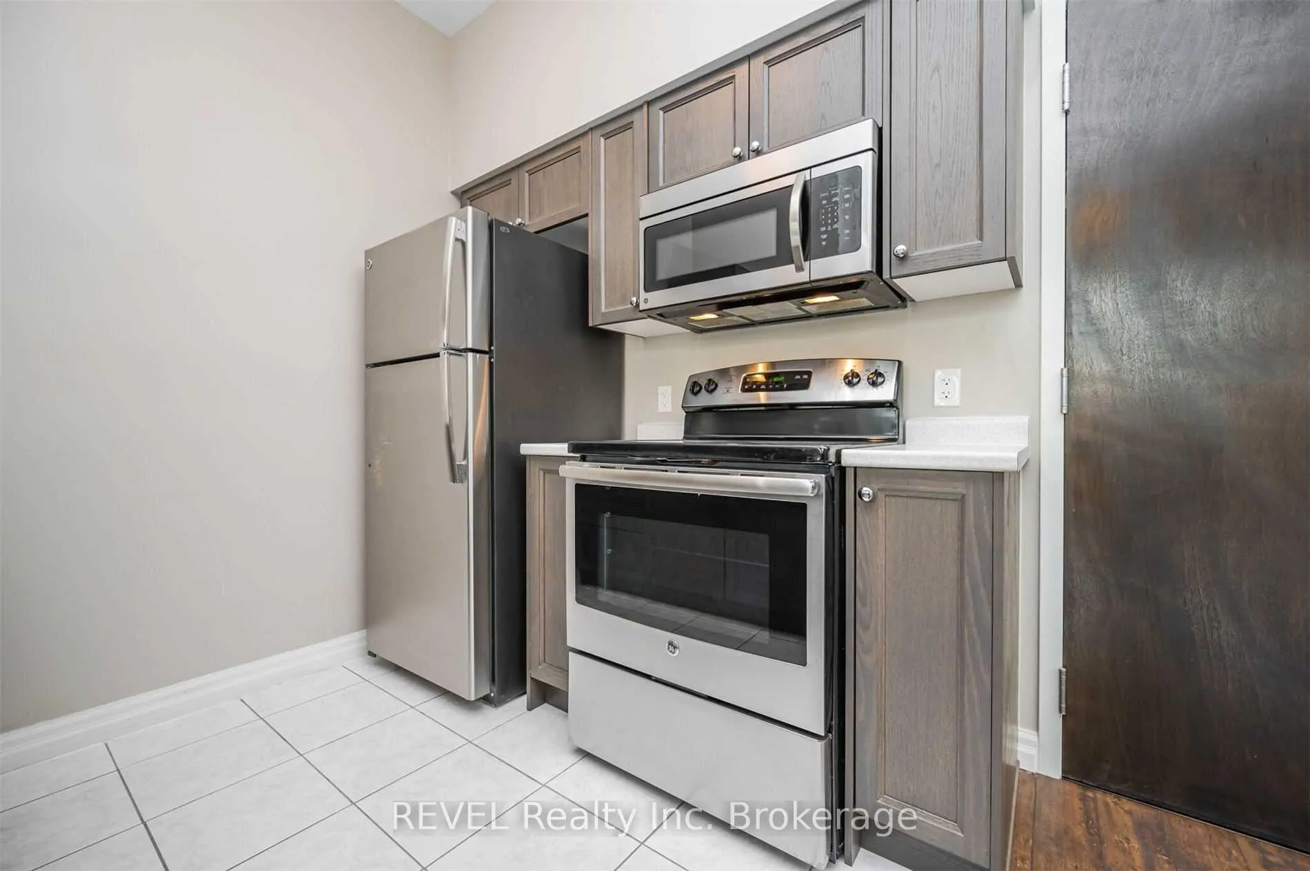 Photo 10 of Unit 907, 112 King Street E, Hamilton, Beasley — HOMEH
