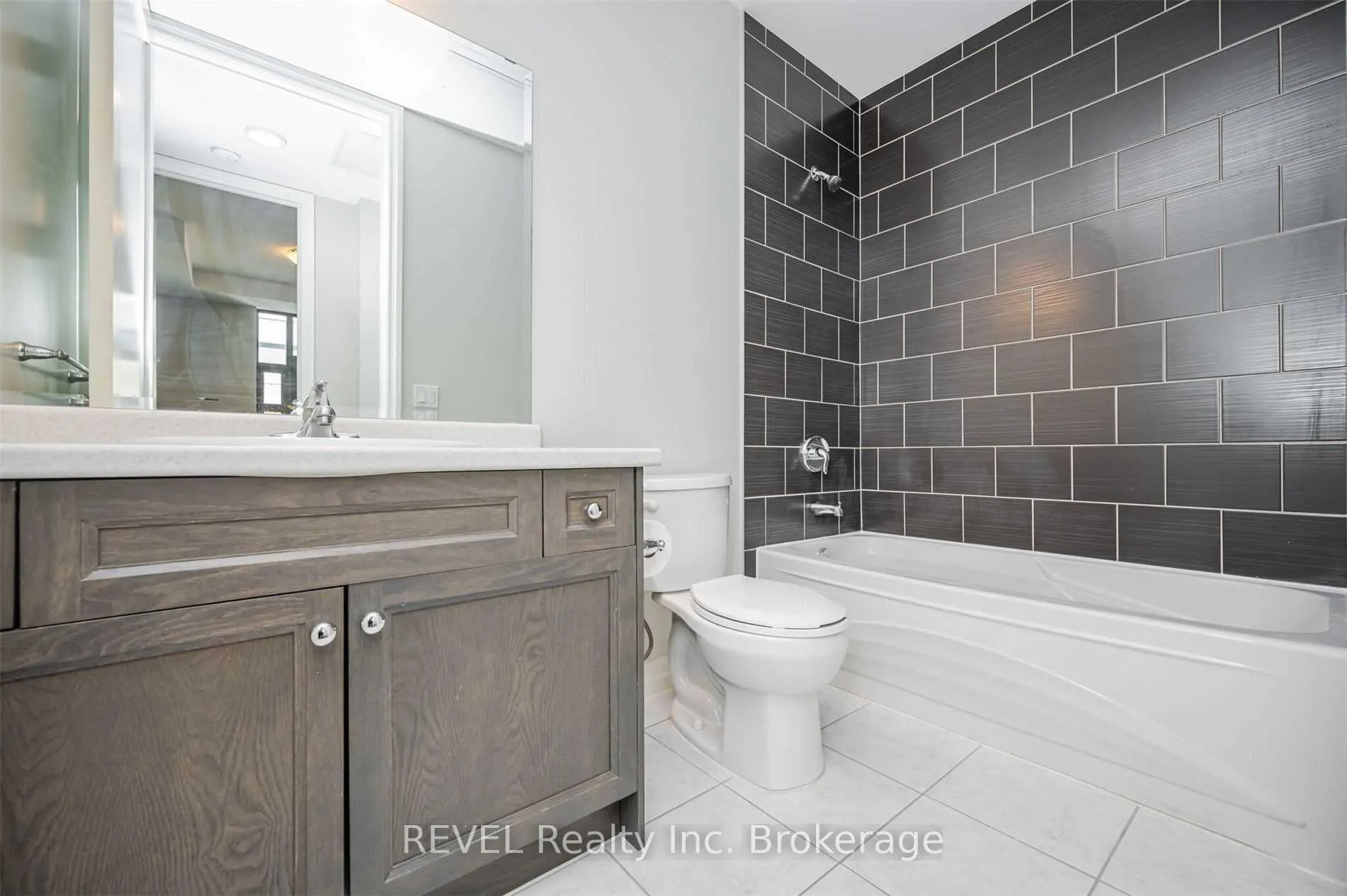 Photo 21 of Unit 907, 112 King Street E, Hamilton, Beasley — HOMEH