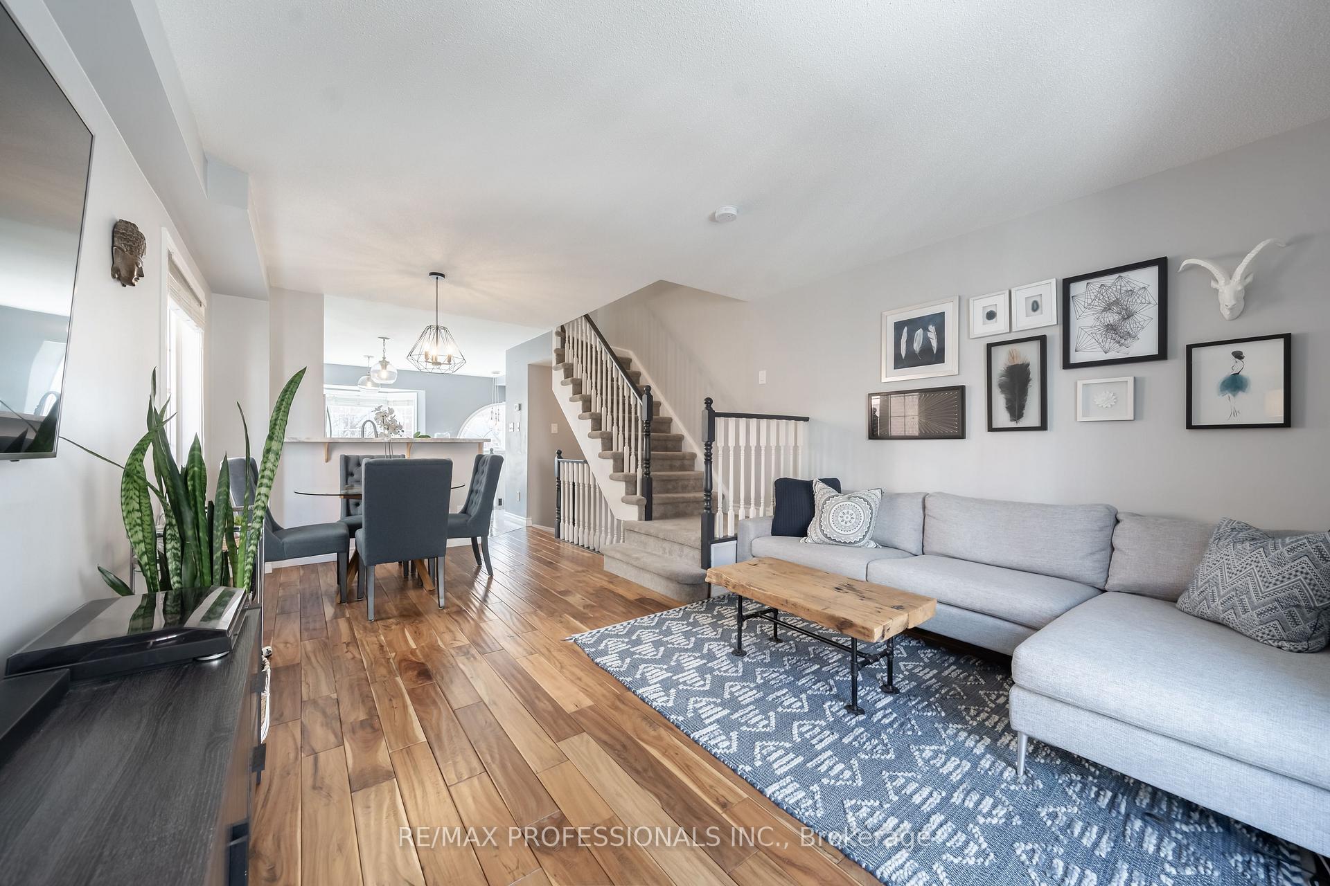 Photo 8 of Unit 27, 3480 Upper Middle Road, Burlington, Palmer — HOMEH