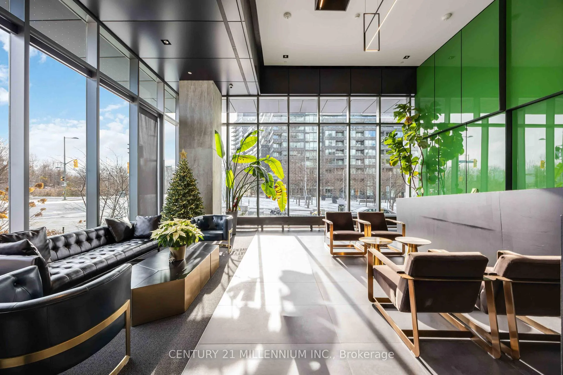 Photo 2 of Unit 2409, 170 Bayview Avenue, Toronto, Moss Park — HOMEH