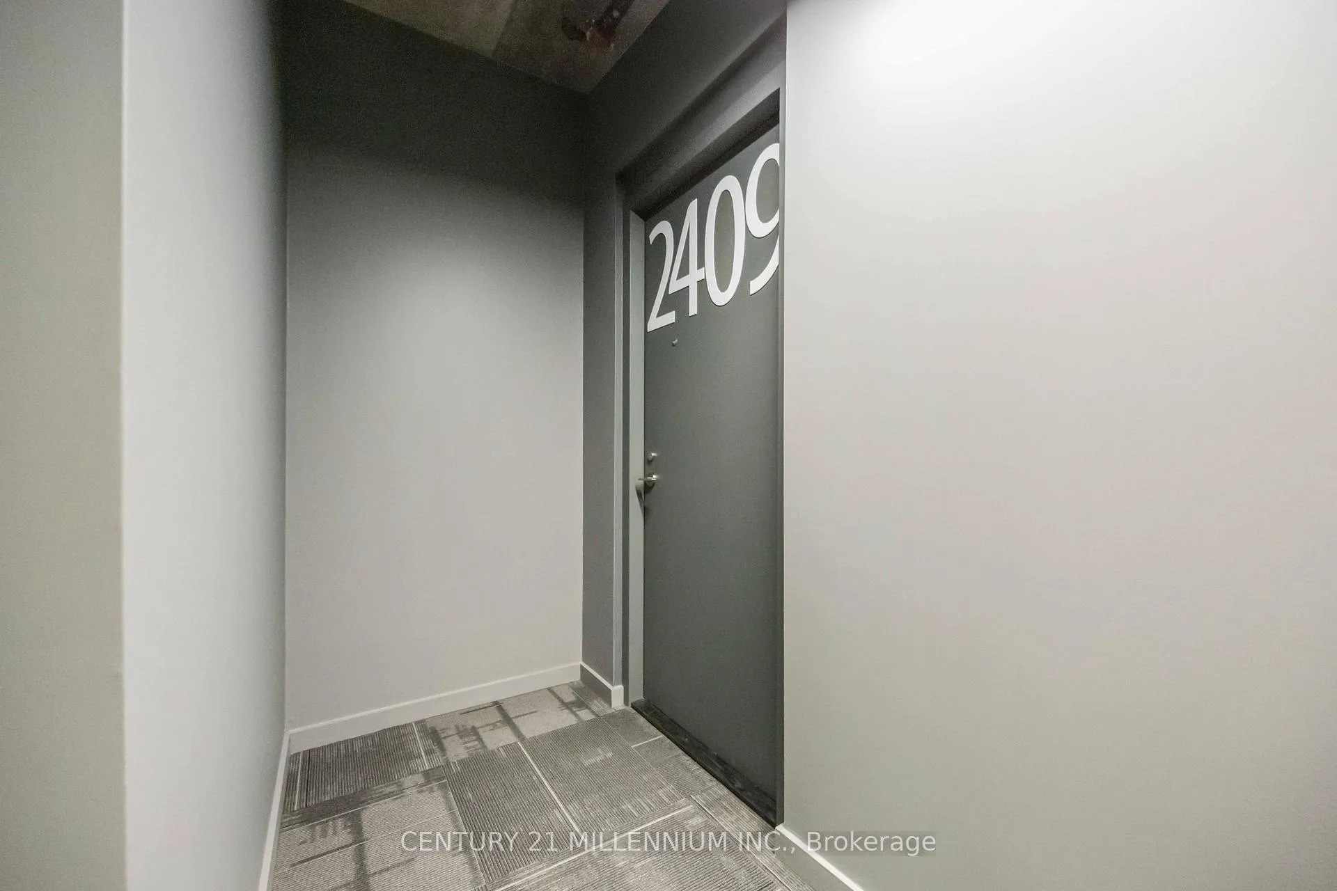 Photo 3 of Unit 2409, 170 Bayview Avenue, Toronto, Moss Park — HOMEH