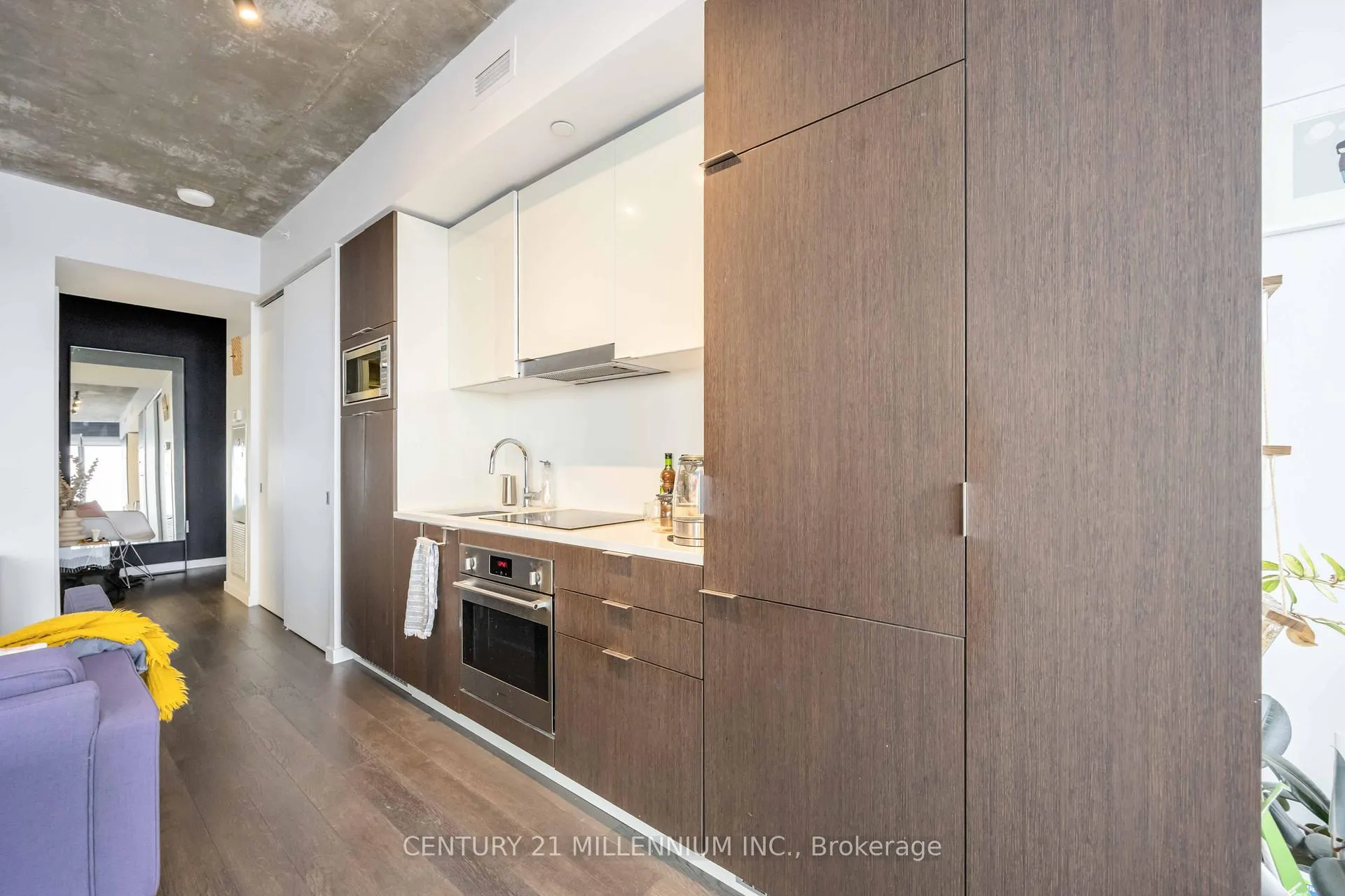 Photo 10 of Unit 2409, 170 Bayview Avenue, Toronto, Moss Park — HOMEH