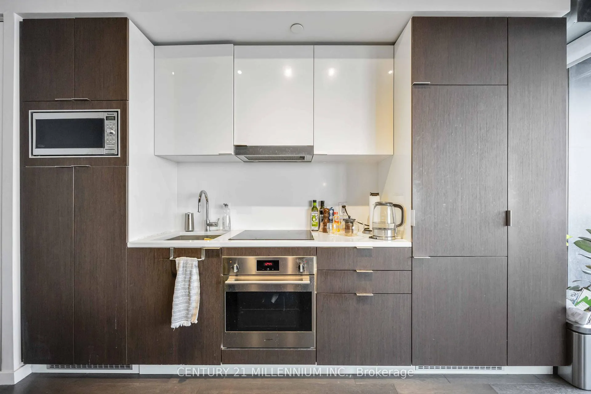 Photo 11 of Unit 2409, 170 Bayview Avenue, Toronto, Moss Park — HOMEH