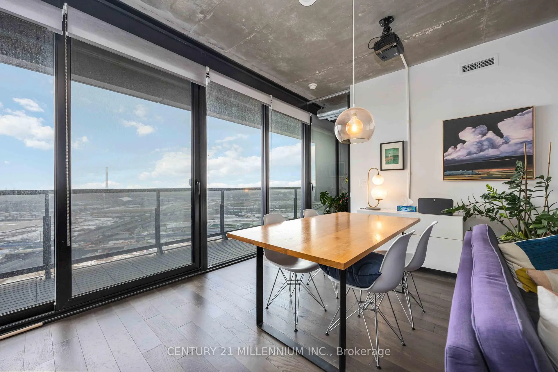 Photo 12 of Unit 2409, 170 Bayview Avenue, Toronto, Moss Park — HOMEH