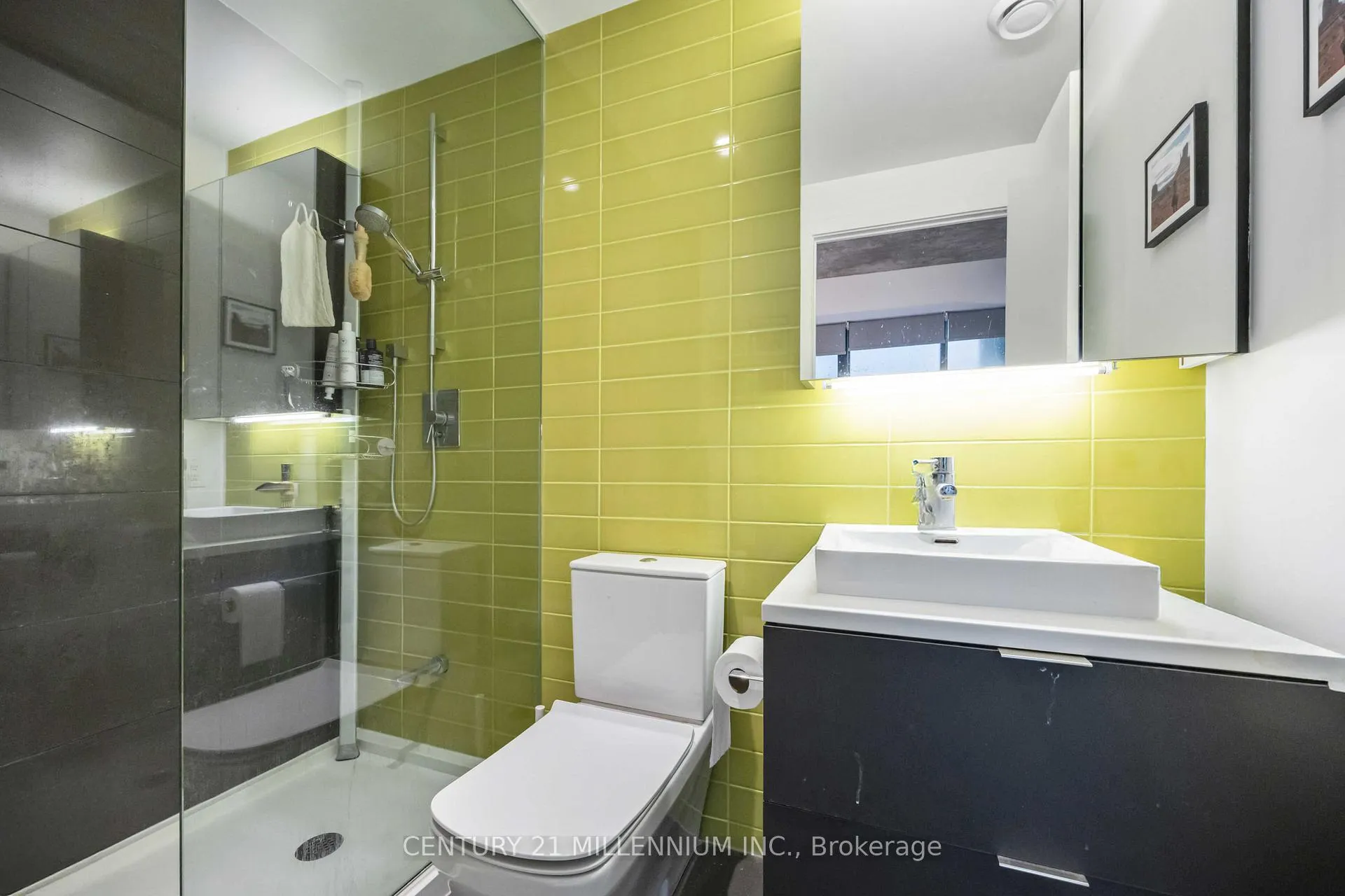Photo 21 of Unit 2409, 170 Bayview Avenue, Toronto, Moss Park — HOMEH