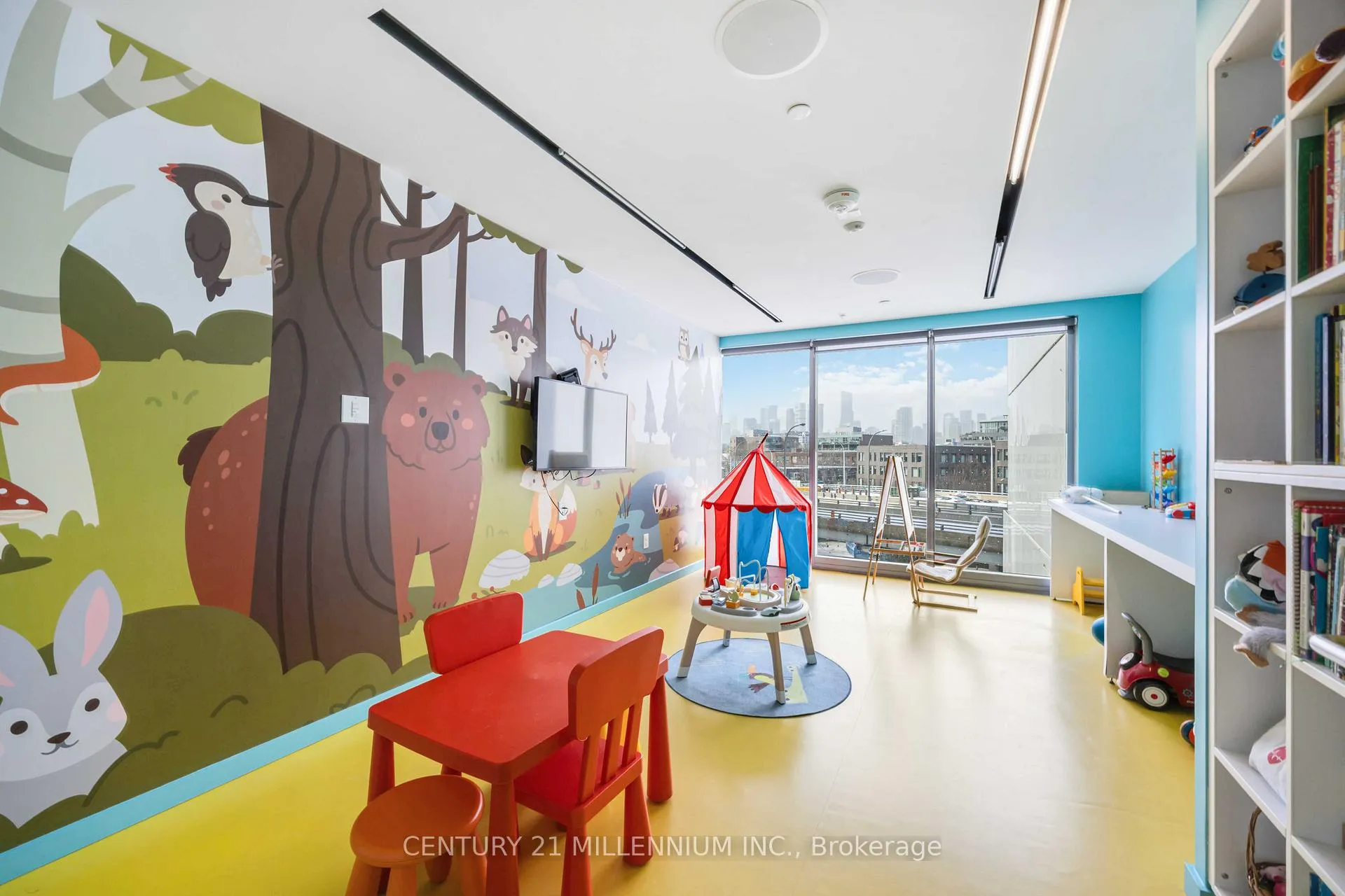 Photo 25 of Unit 2409, 170 Bayview Avenue, Toronto, Moss Park — HOMEH