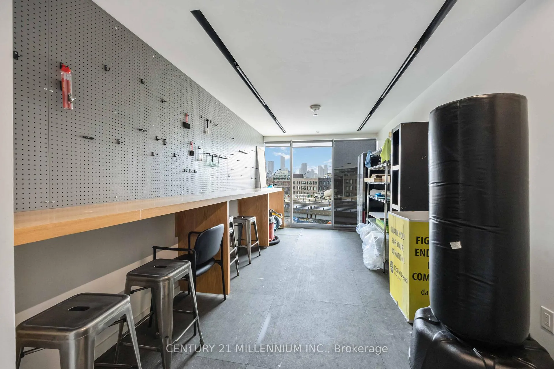 Photo 26 of Unit 2409, 170 Bayview Avenue, Toronto, Moss Park — HOMEH