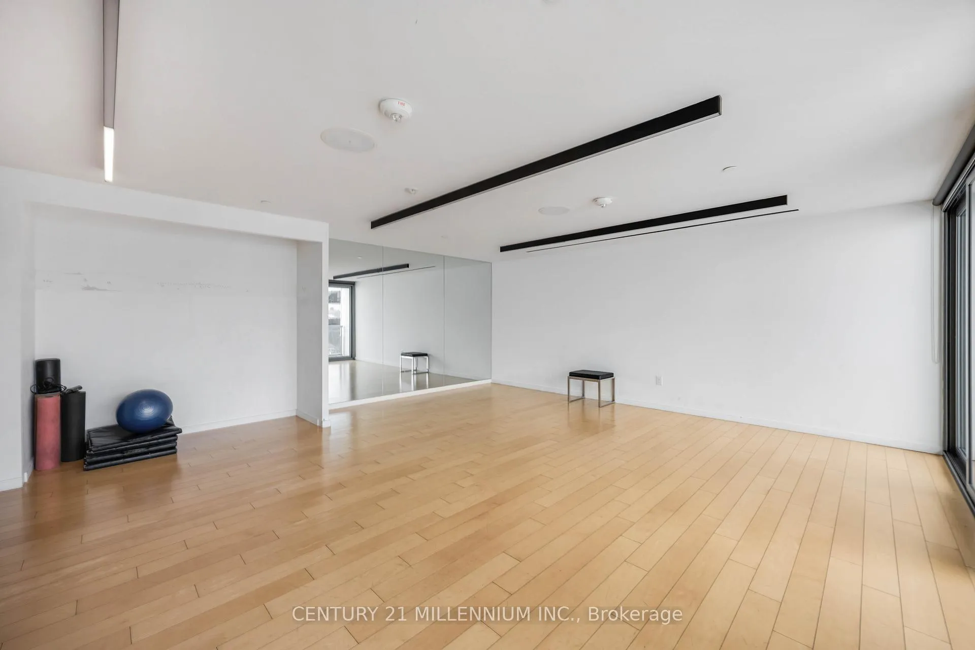 Photo 27 of Unit 2409, 170 Bayview Avenue, Toronto, Moss Park — HOMEH