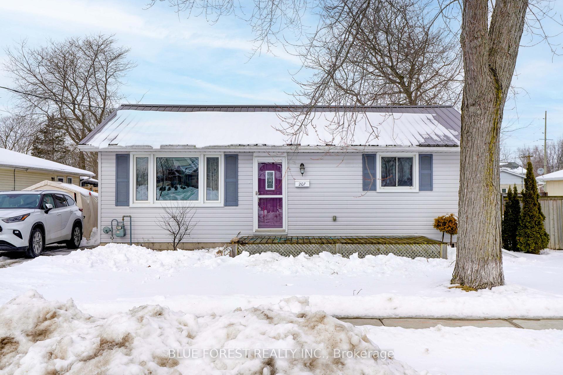 Photo 1 of 207 Annie Road, Dutton/Dunwich, Dutton — HOMEH
