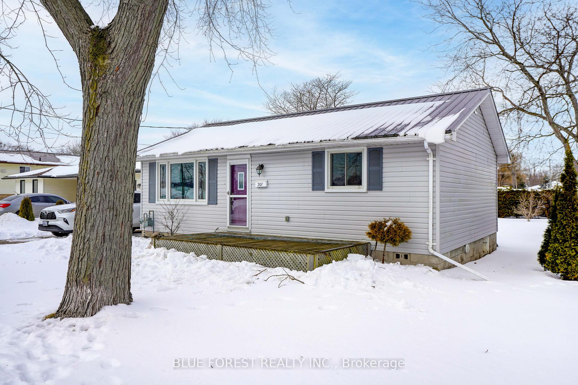 Photo 2 of 207 Annie Road, Dutton/Dunwich, Dutton — HOMEH