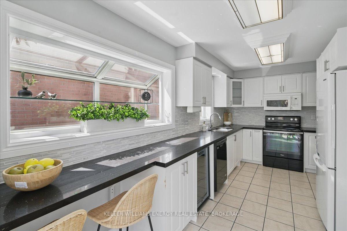 Photo 11 of 59 Rotherglen Road N, Ajax, Central West — HOMEH