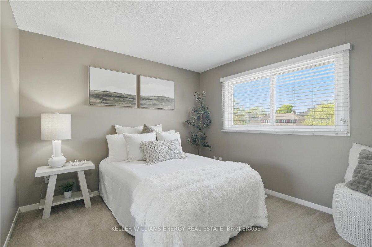 Photo 16 of 59 Rotherglen Road N, Ajax, Central West — HOMEH