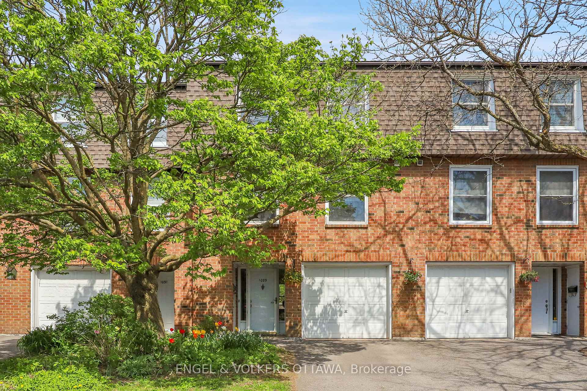 Front of 1089 Borden Side Road