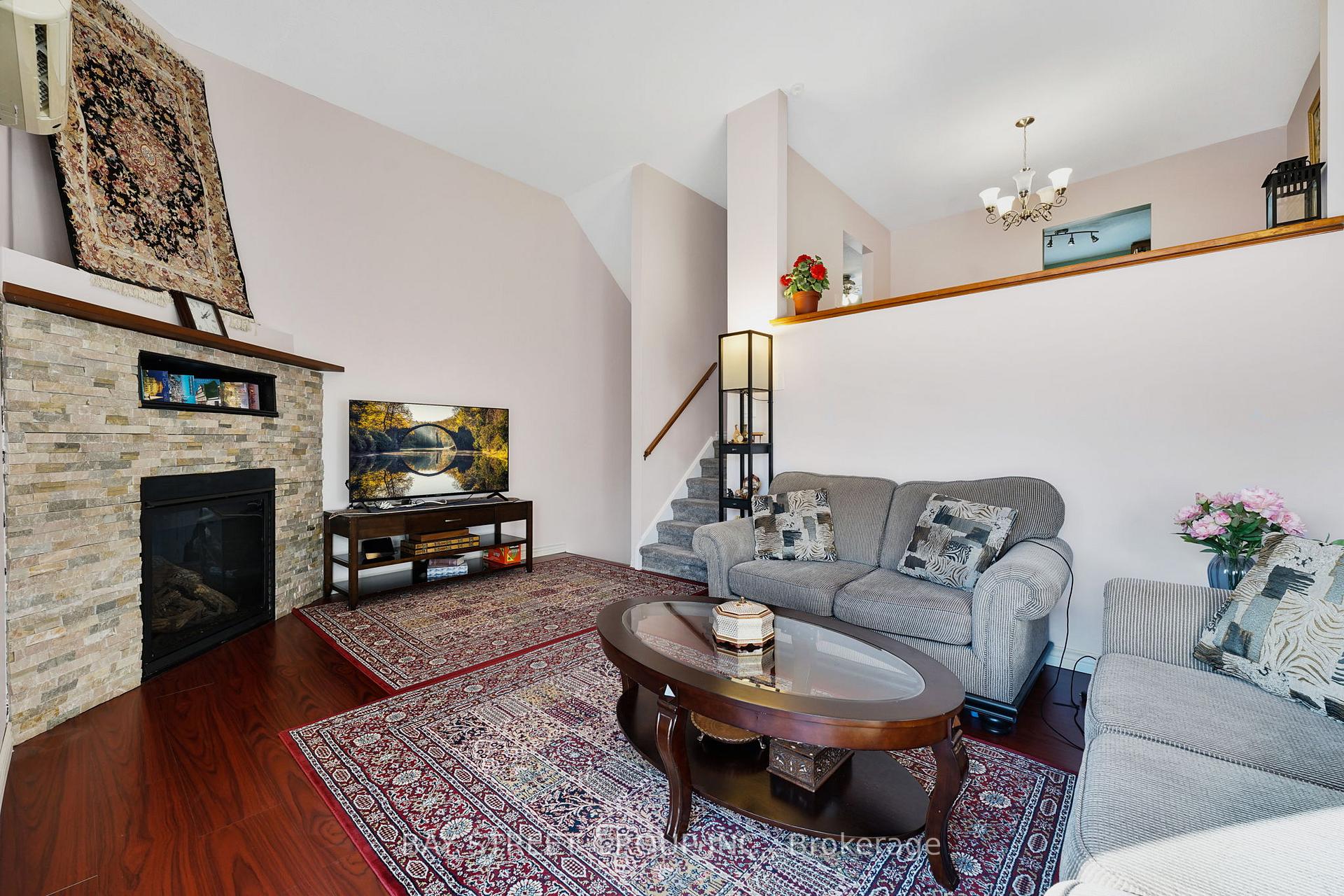 Photo 9 of Unit 30, 80 Old Country Drive, Kitchener — HOMEH