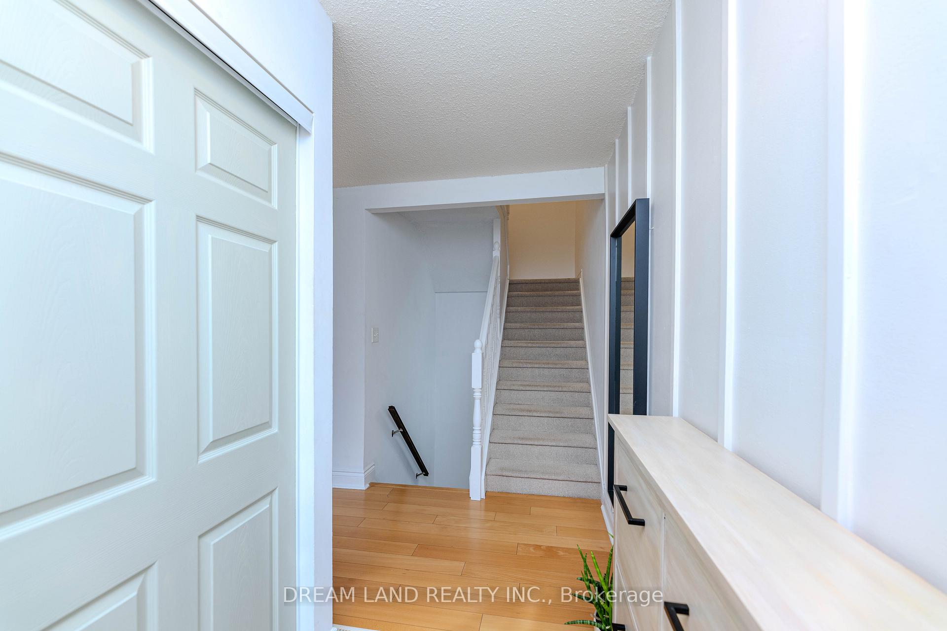 Photo 4 of Unit 2, 653 Francis Road, Burlington, LaSalle — HOMEH