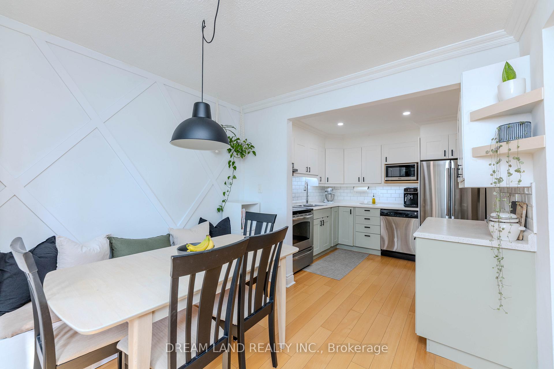 Photo 8 of Unit 2, 653 Francis Road, Burlington, LaSalle — HOMEH