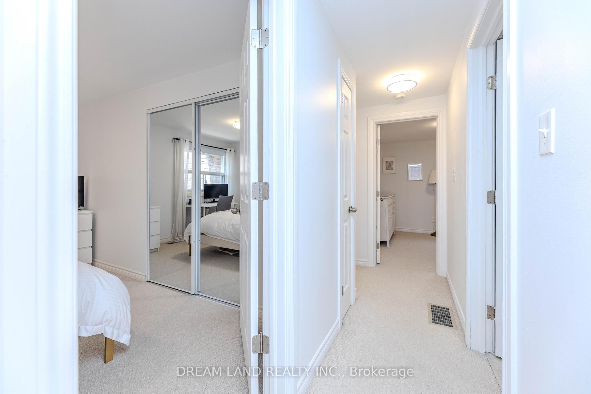 Photo 13 of Unit 2, 653 Francis Road, Burlington, LaSalle — HOMEH