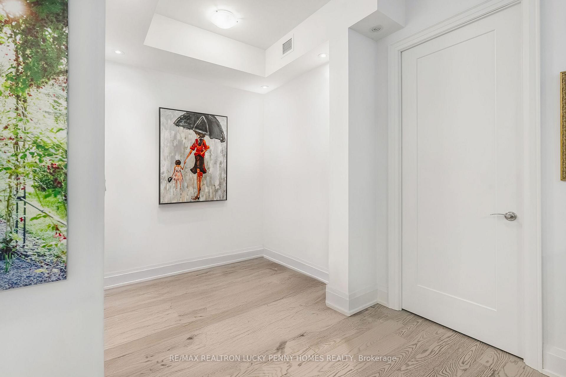 Photo 7 of Unit 207, 20 Fred Varley Drive, Markham, Unionville — HOMEH