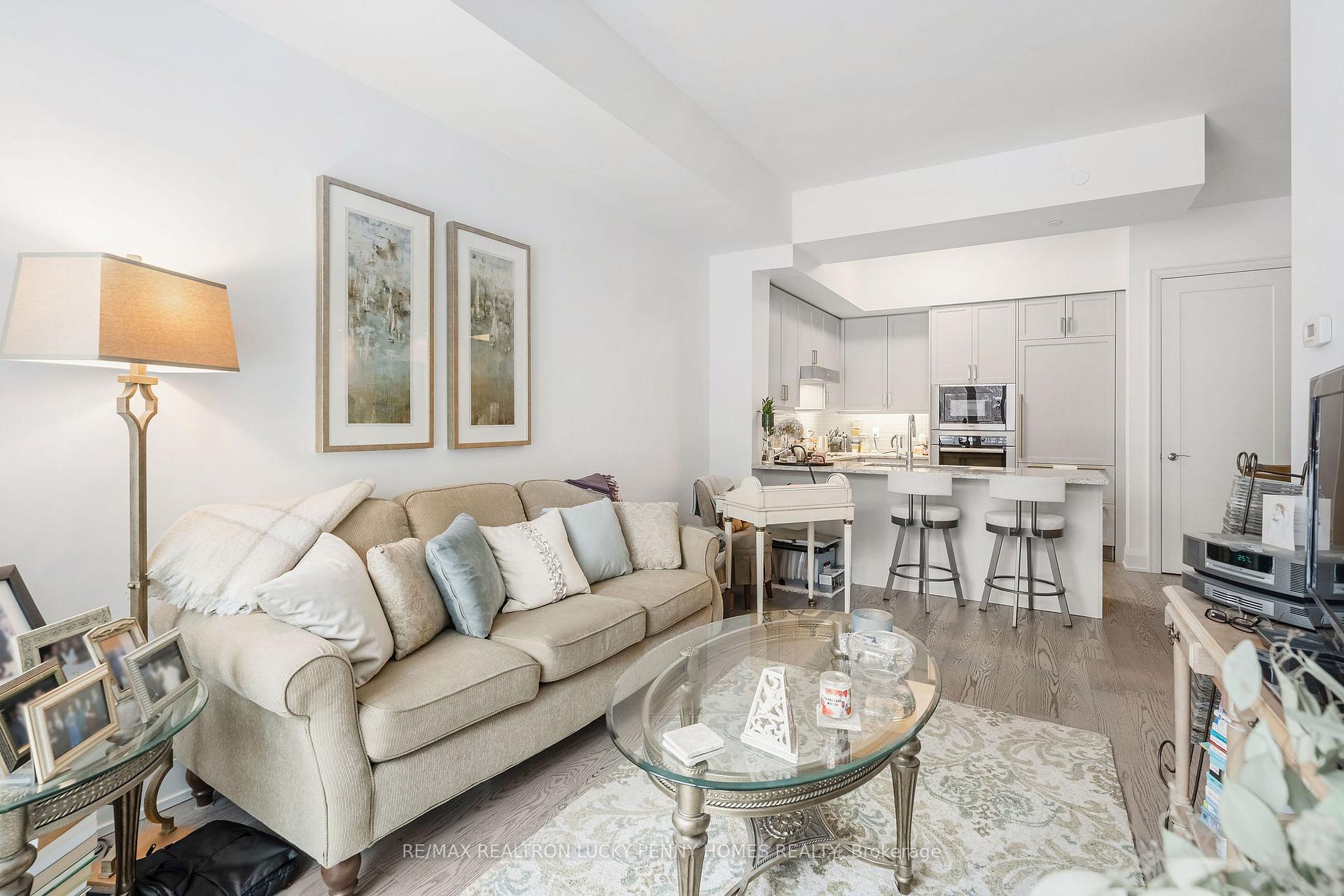 Photo 16 of Unit 207, 20 Fred Varley Drive, Markham, Unionville — HOMEH