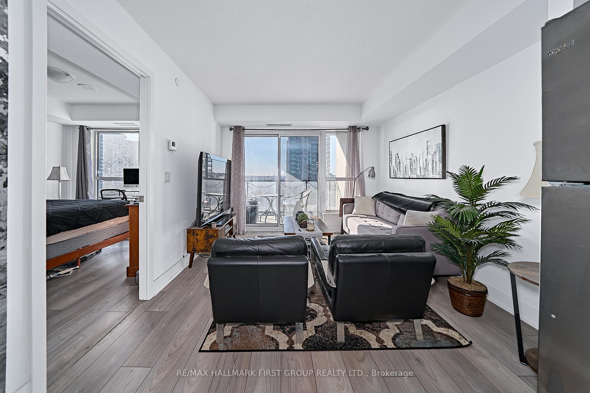 Photo 16 of Unit 608, 1255 Bayly Street, Pickering, Bay Ridges — HOMEH