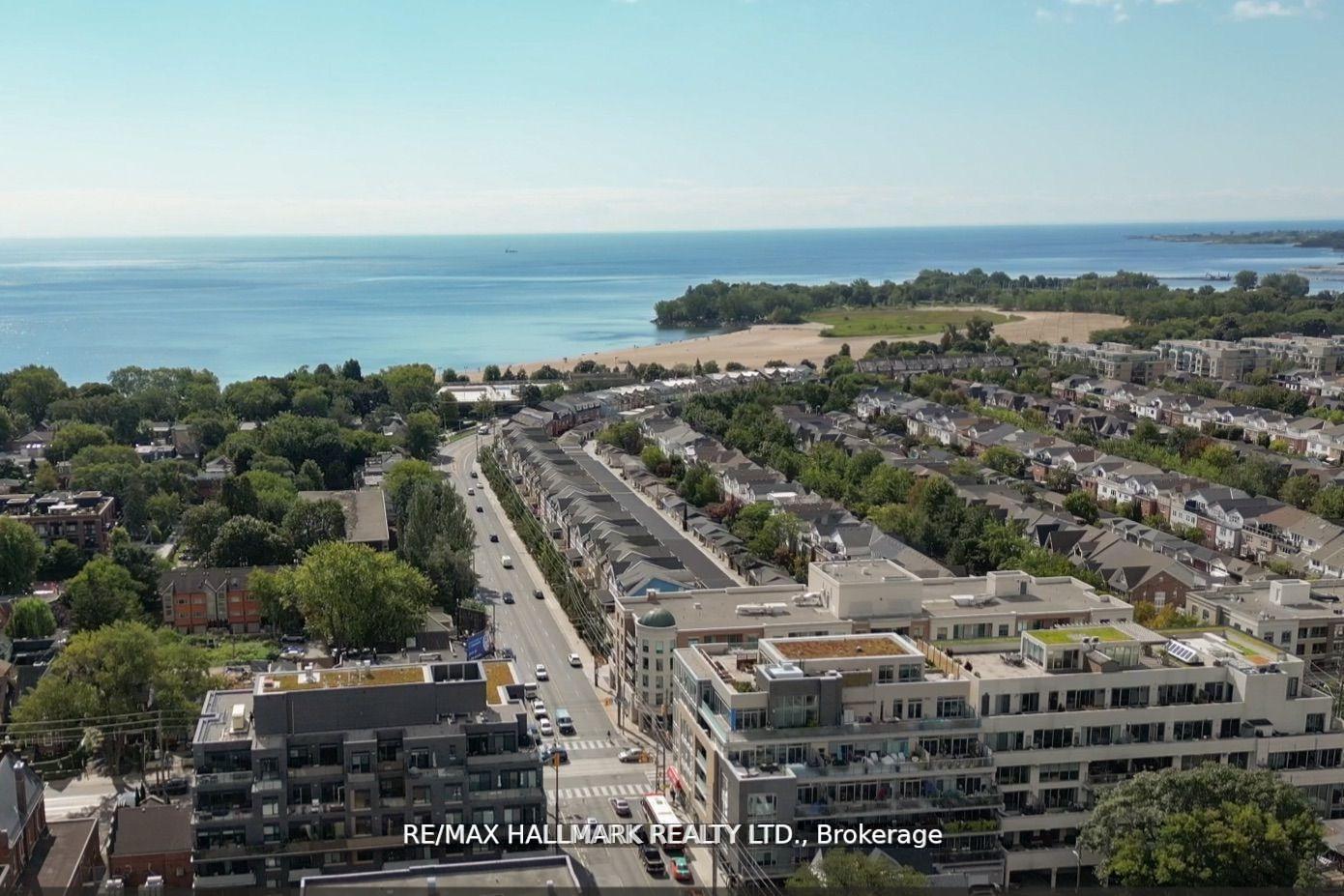 Front of Unit 304, 200 Woodbine Avenue