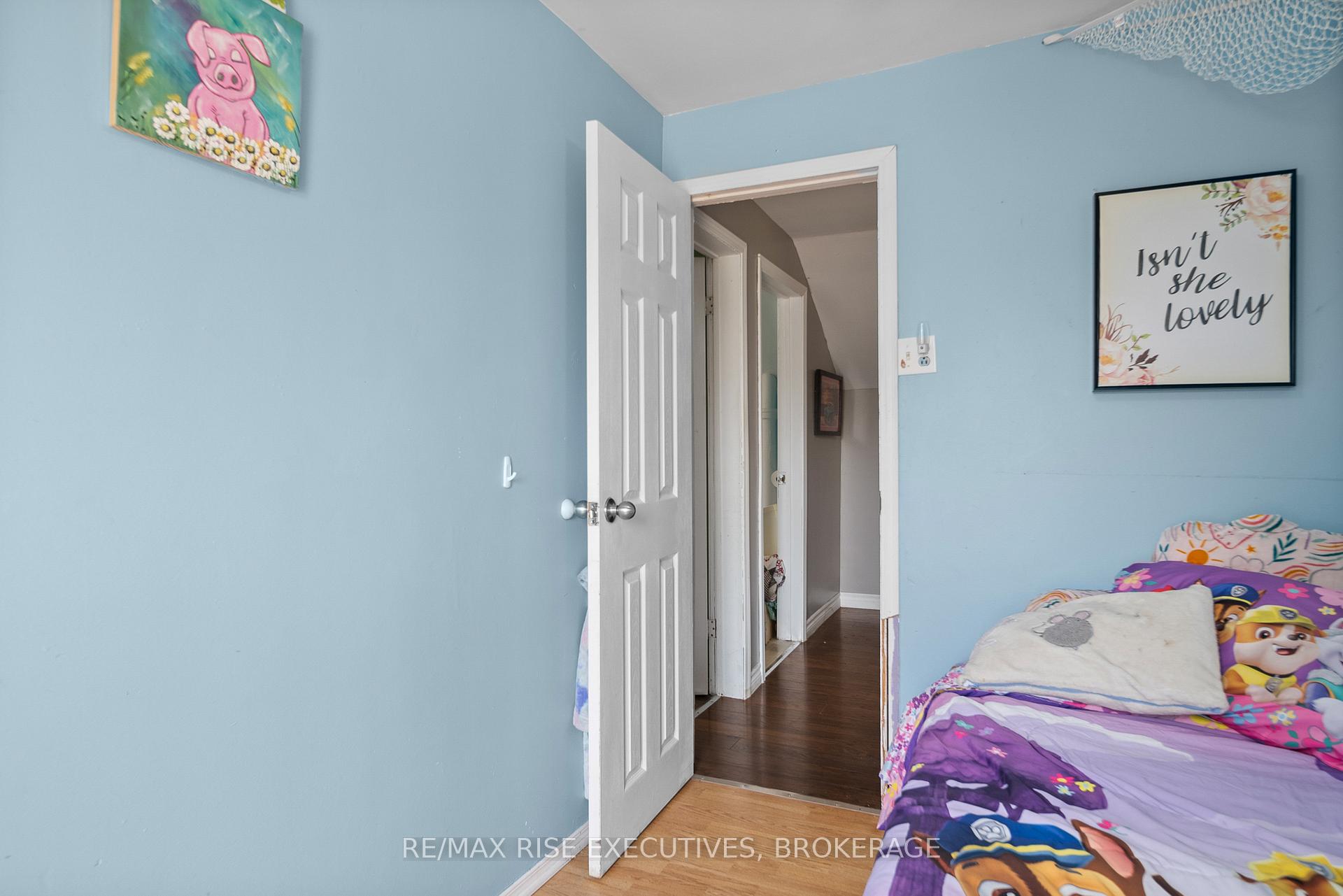 Photo 23 of 100 Elm Street, Gananoque — HOMEH