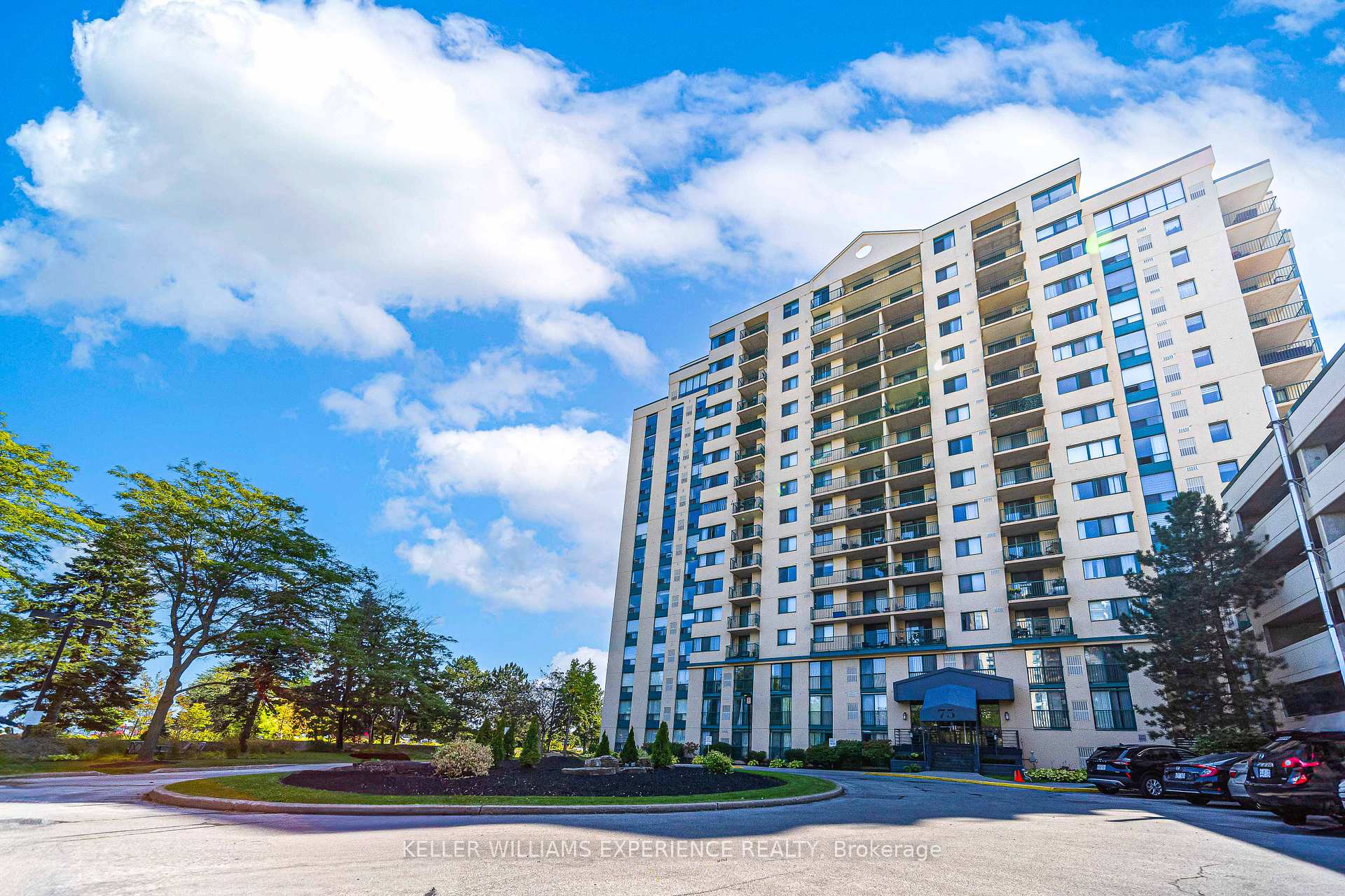 Photo 2 of Unit 709, 75 Ellen Street, Barrie, City Centre — HOMEH