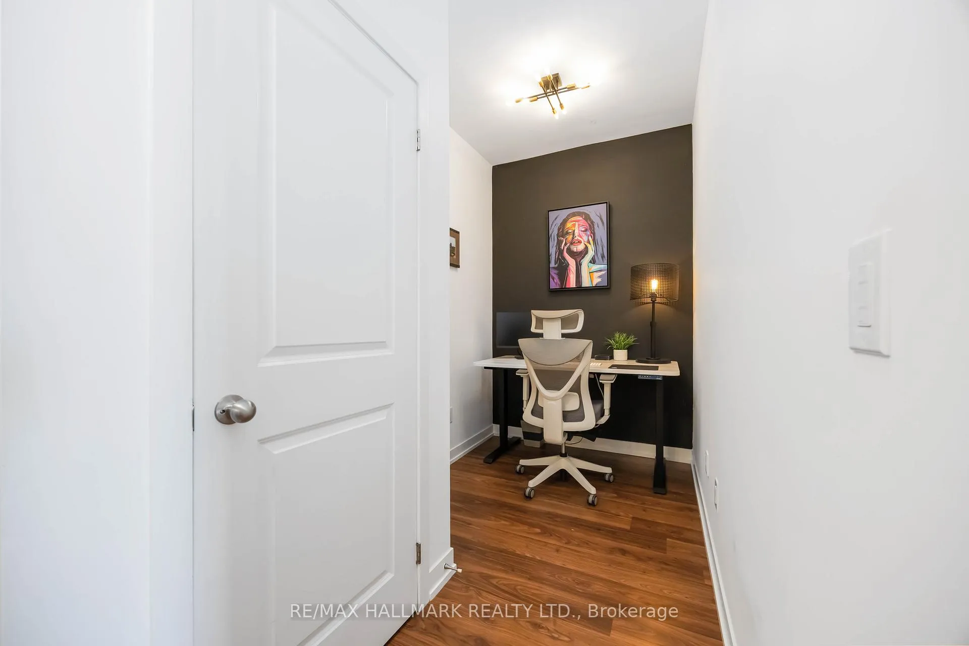Photo 4 of Unit 902, 105 George Street, Toronto, Moss Park — HOMEH