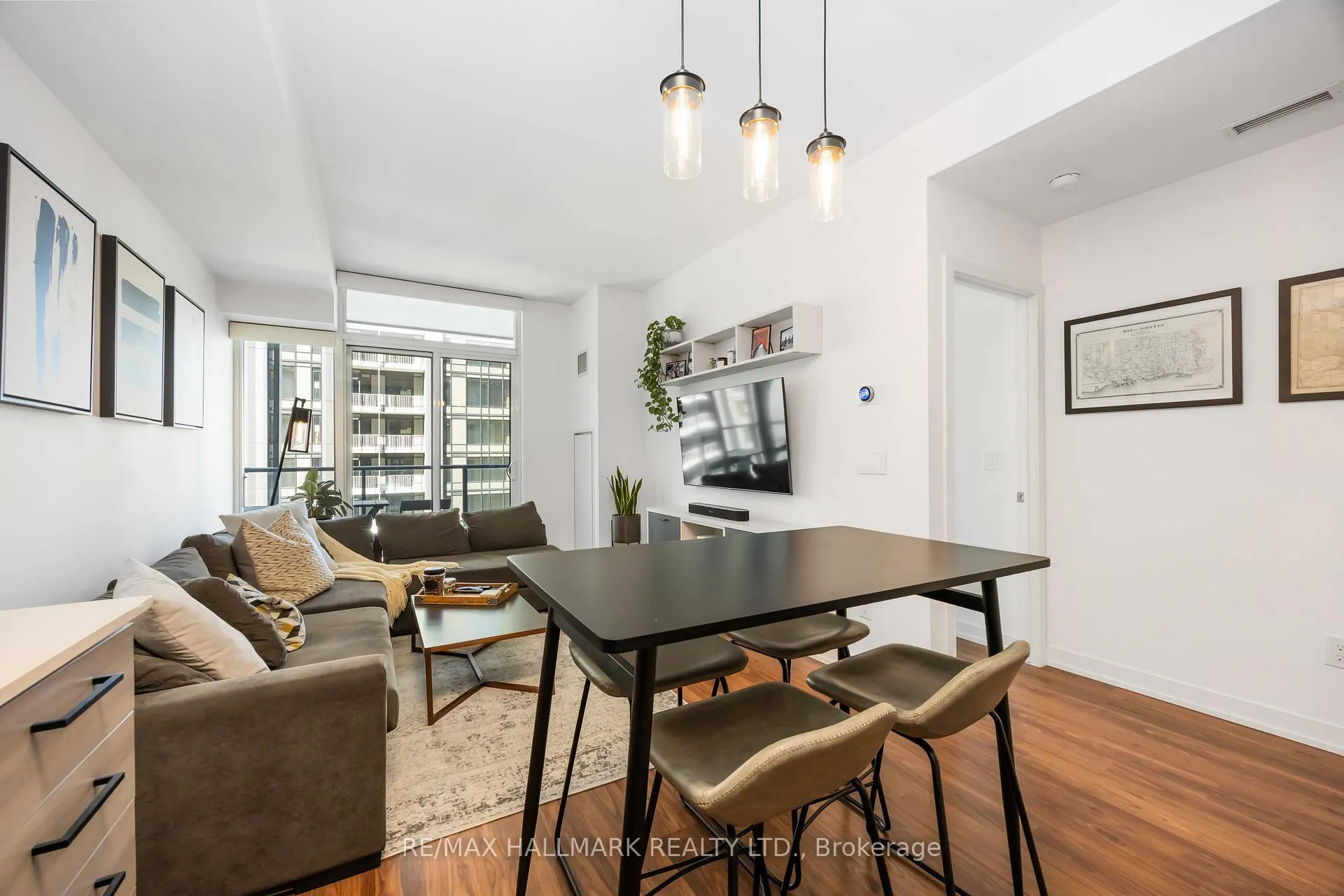 Photo 11 of Unit 902, 105 George Street, Toronto, Moss Park — HOMEH