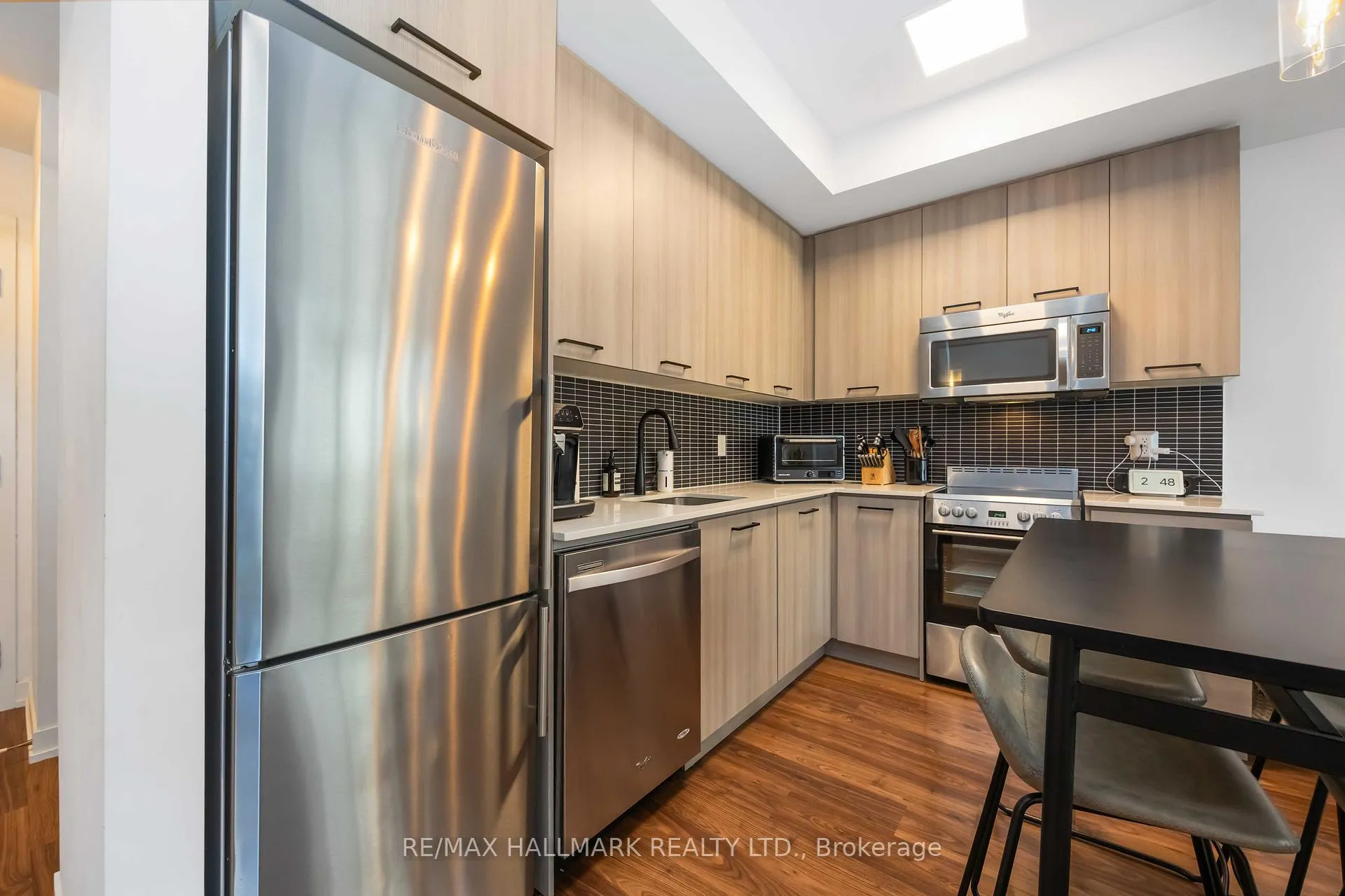 Photo 14 of Unit 902, 105 George Street, Toronto, Moss Park — HOMEH