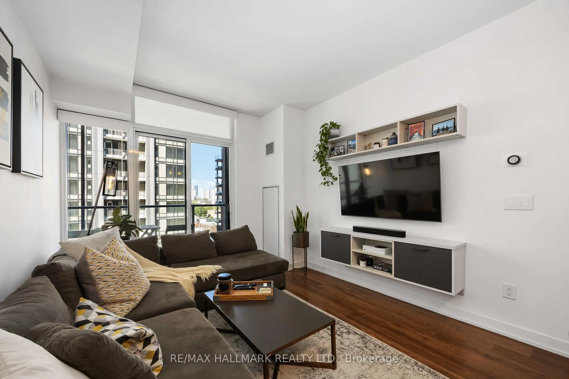 Photo 17 of Unit 902, 105 George Street, Toronto, Moss Park — HOMEH