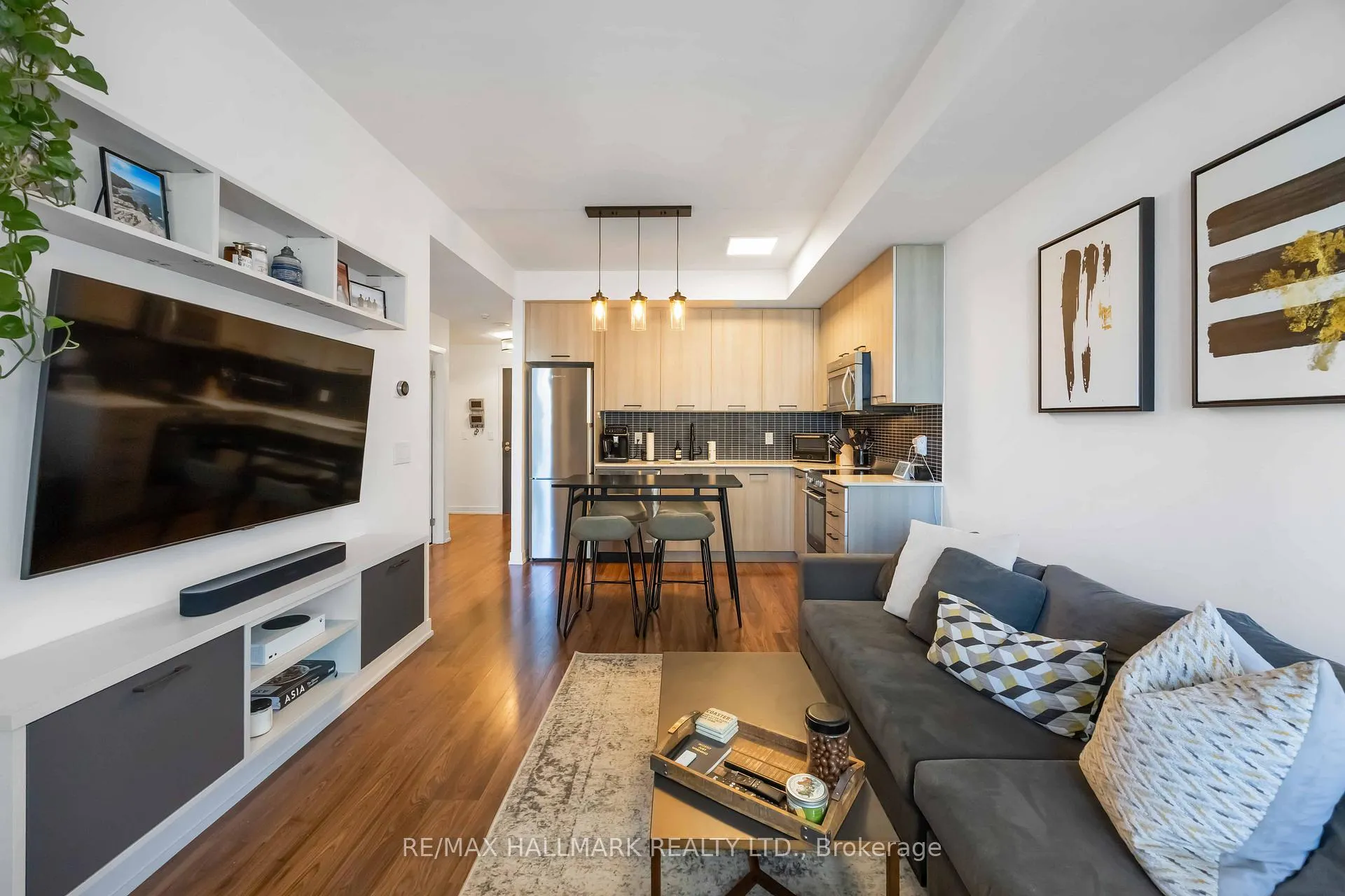 Photo 19 of Unit 902, 105 George Street, Toronto, Moss Park — HOMEH