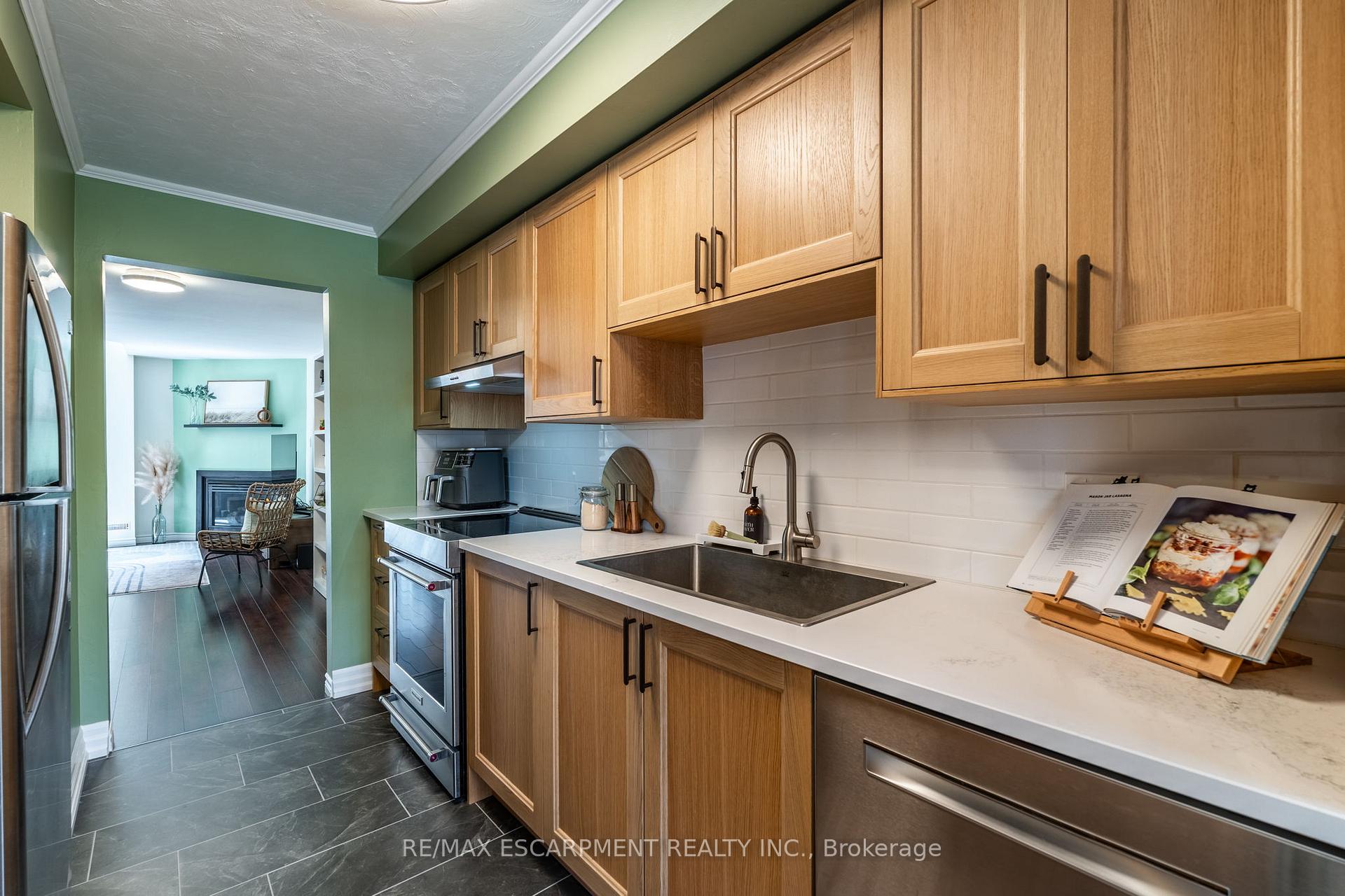 Photo 15 of Unit 235, 2075 Walkers Line, Burlington, Rose — HOMEH