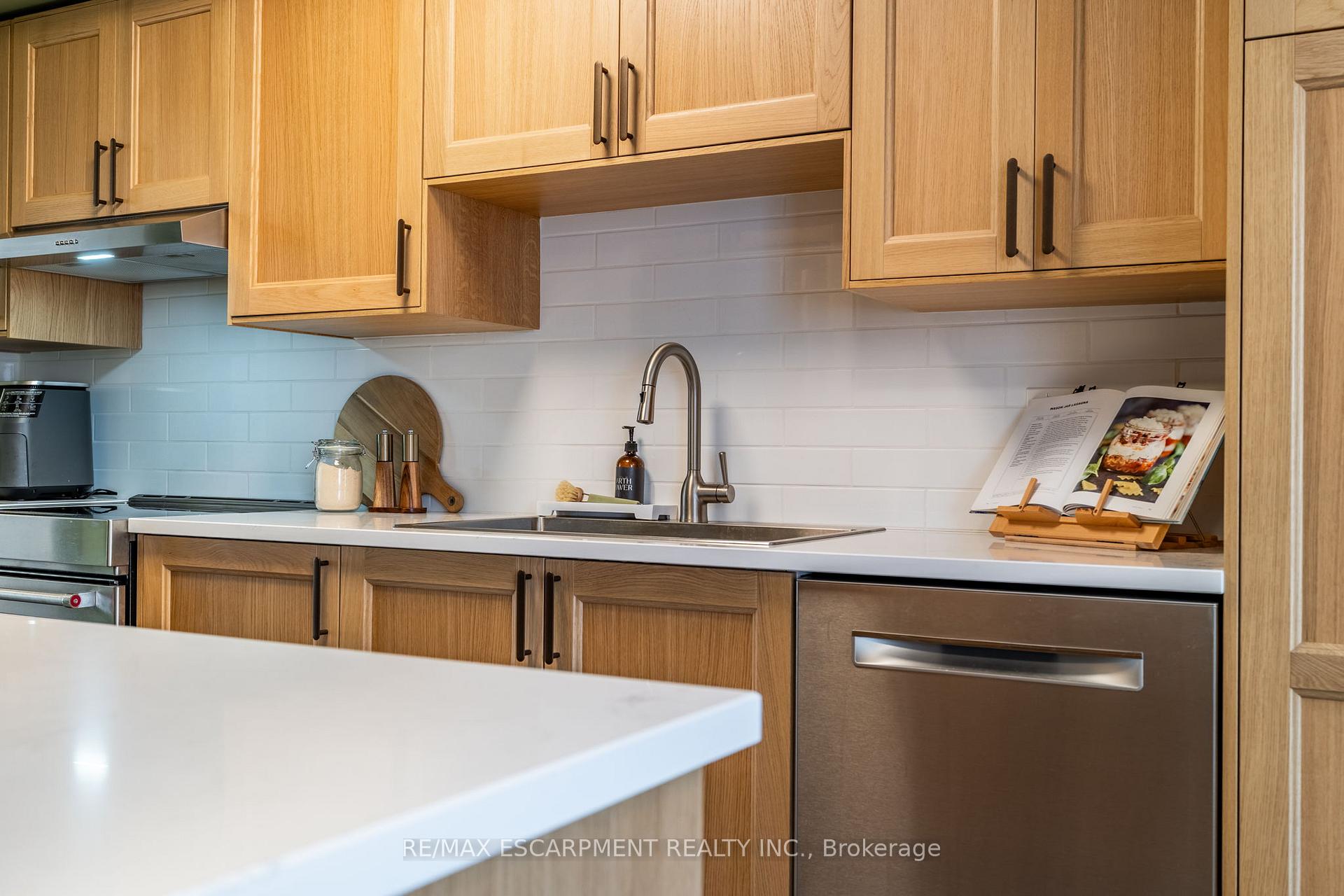 Photo 16 of Unit 235, 2075 Walkers Line, Burlington, Rose — HOMEH