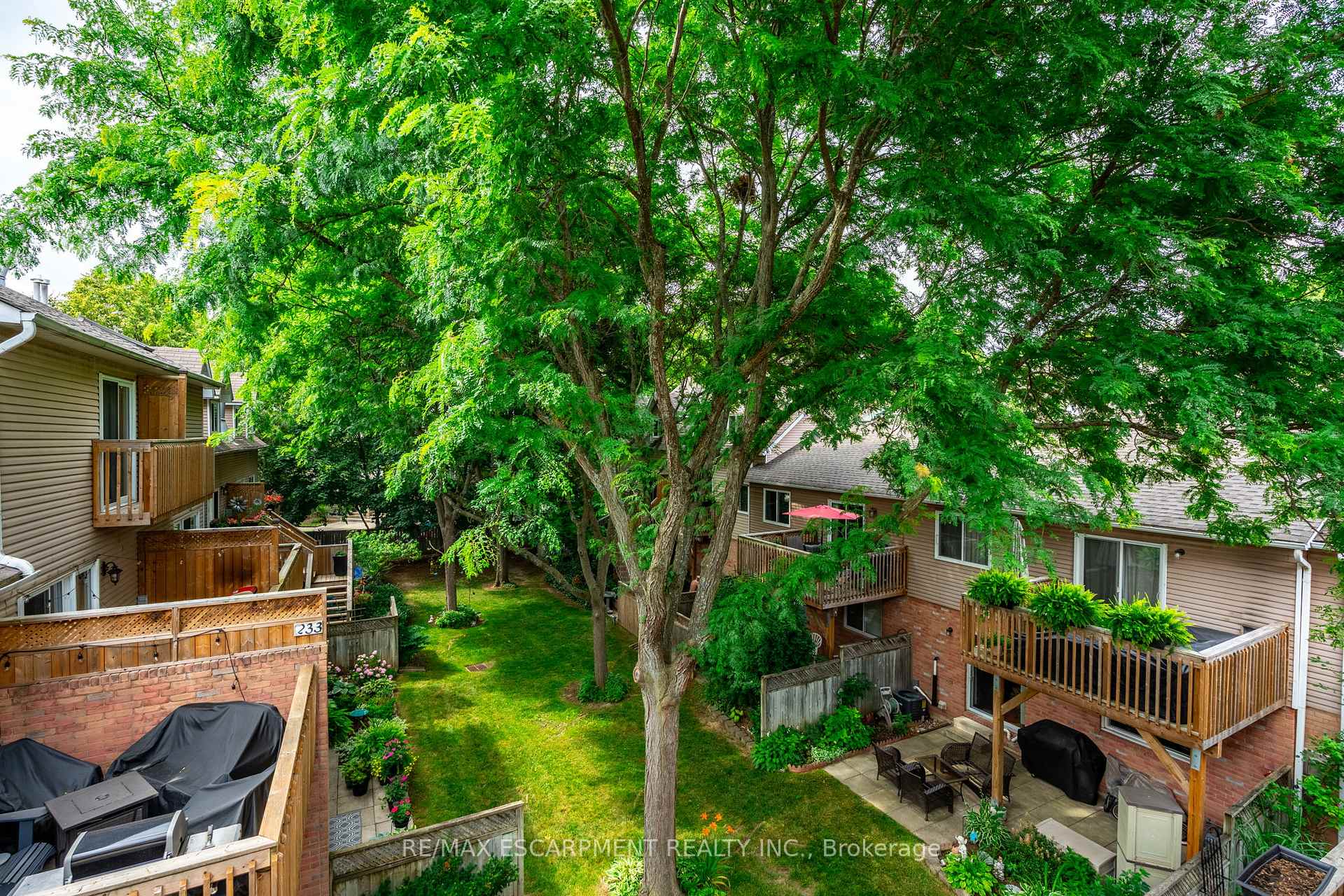 Photo 26 of Unit 235, 2075 Walkers Line, Burlington, Rose — HOMEH