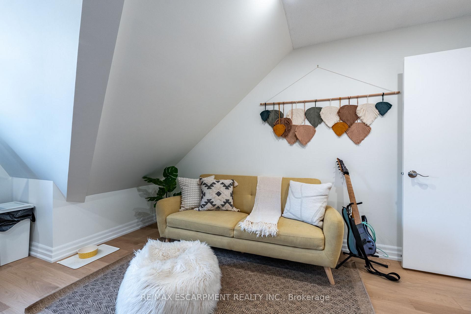 Photo 32 of Unit 235, 2075 Walkers Line, Burlington, Rose — HOMEH