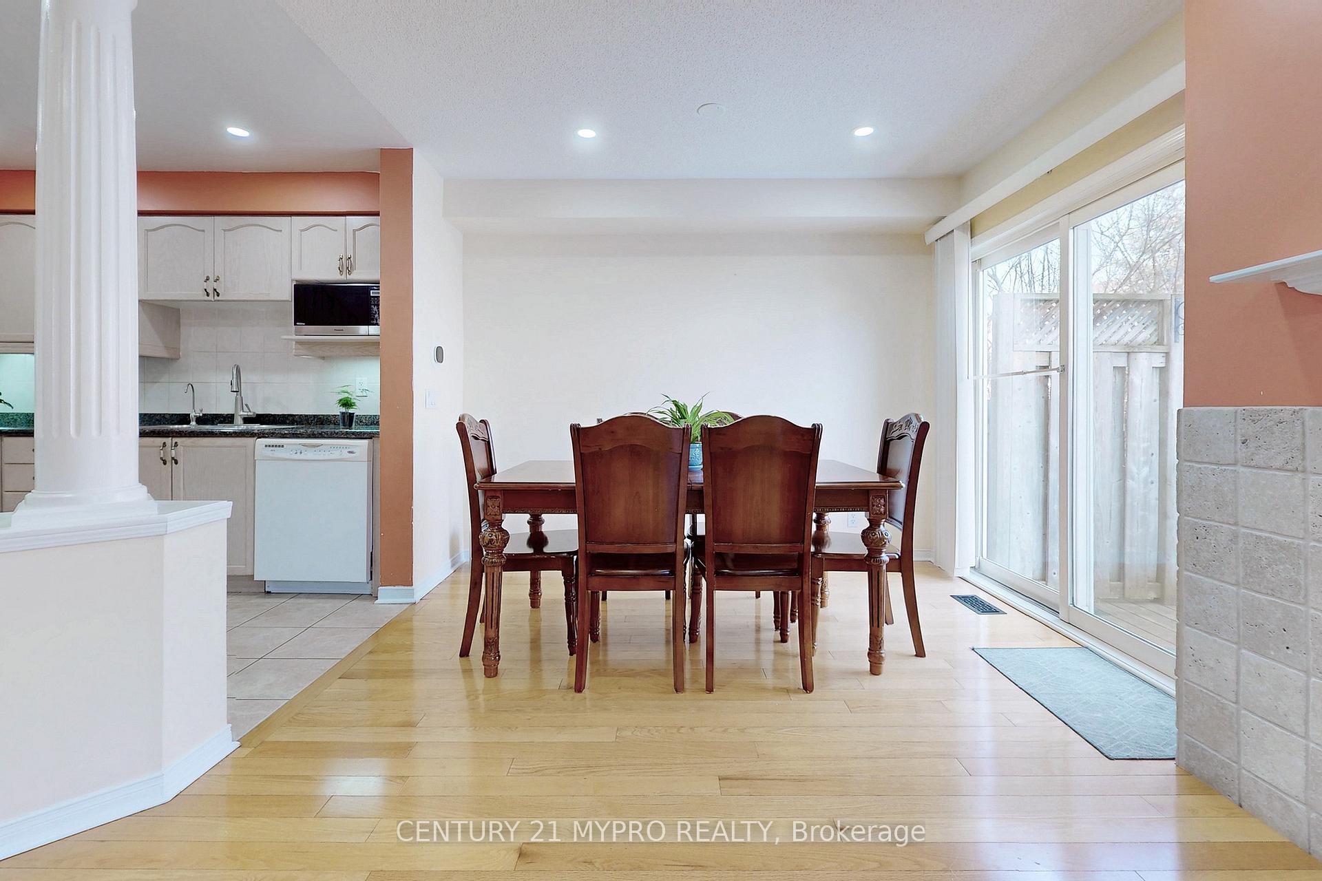 Photo 10 of 32 Bilbrough Street, Aurora, Bayview Northeast — HOMEH